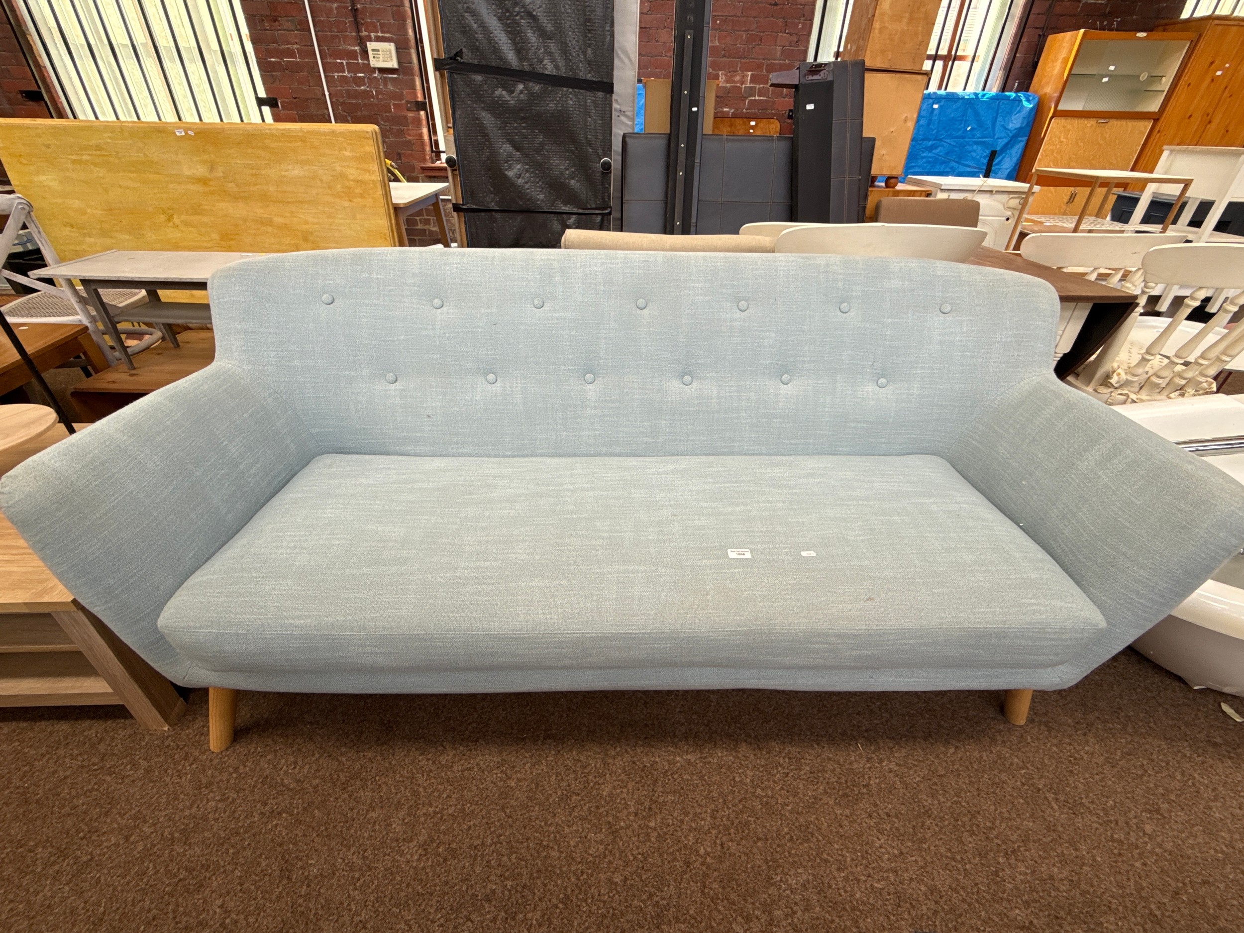 Lot 1098