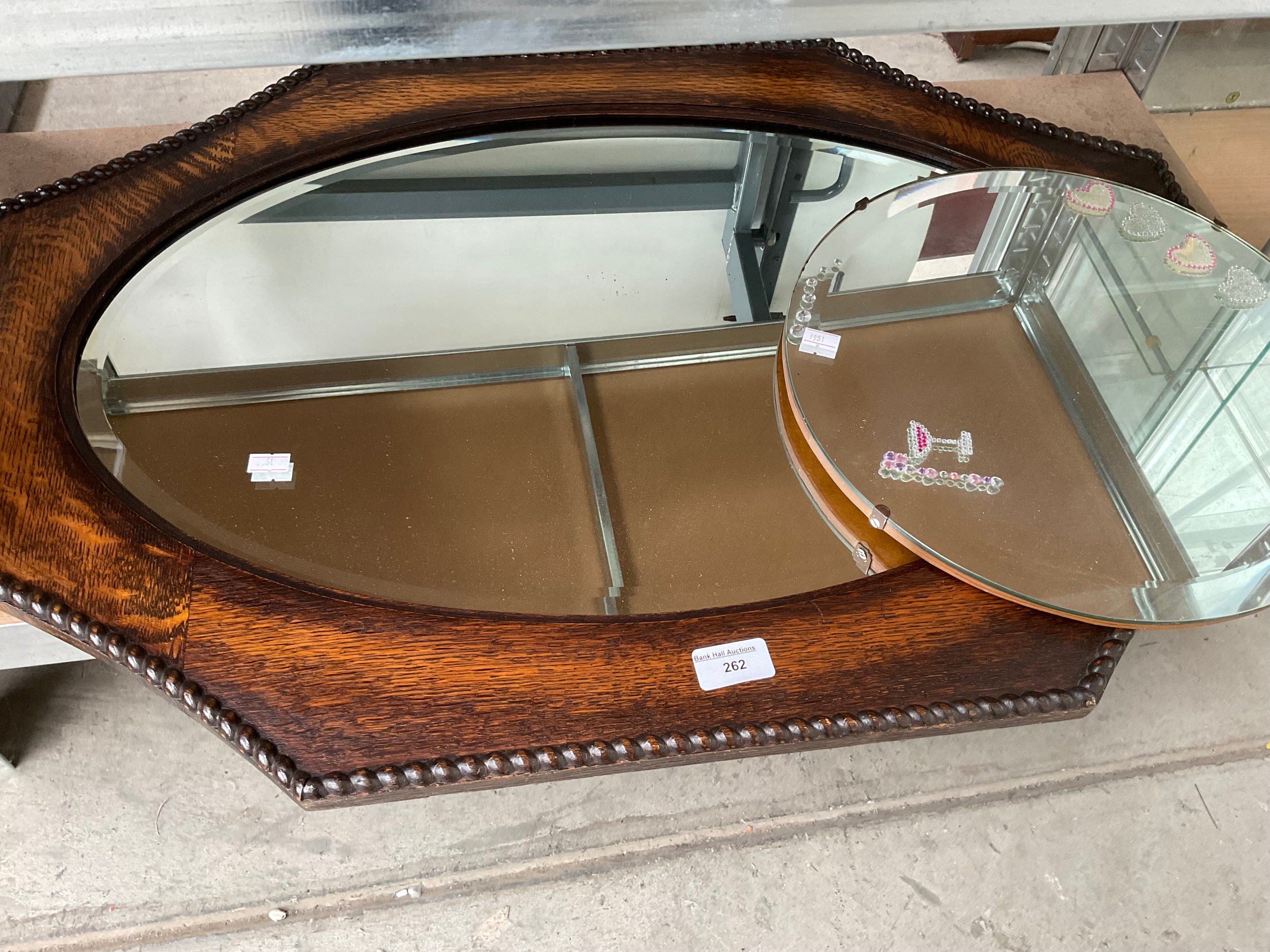 Lot 262