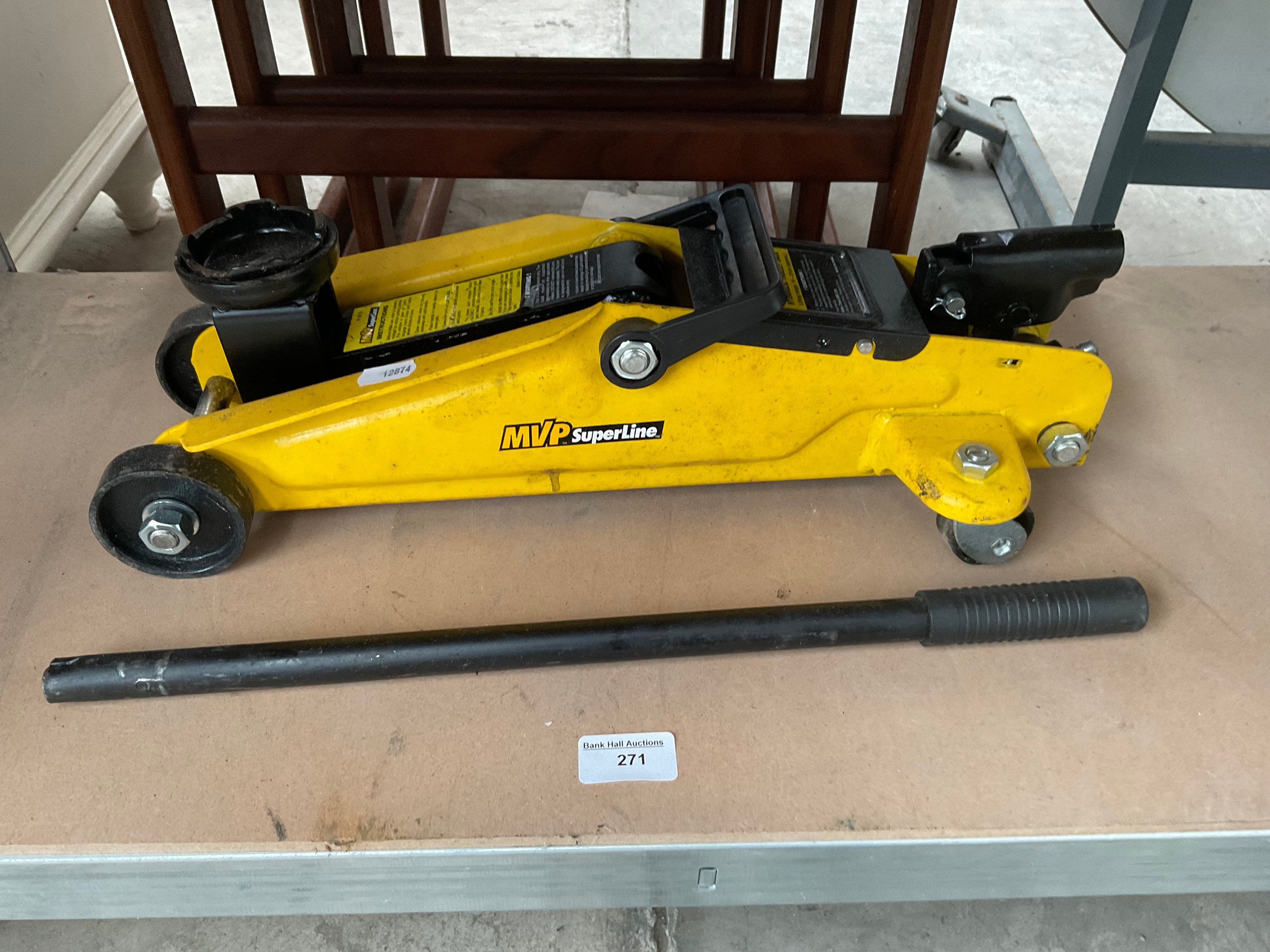 Lot 271