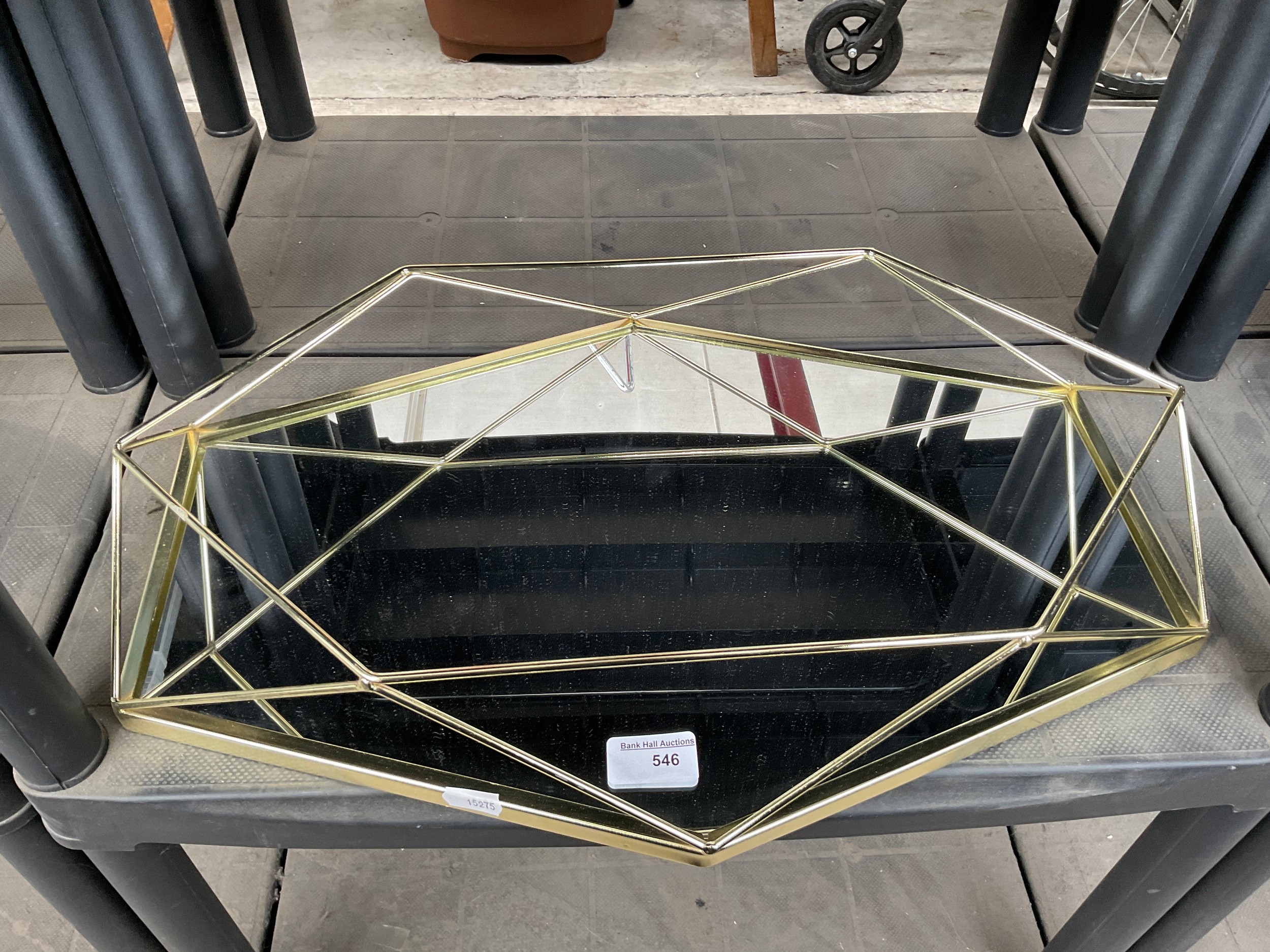 Lot 546