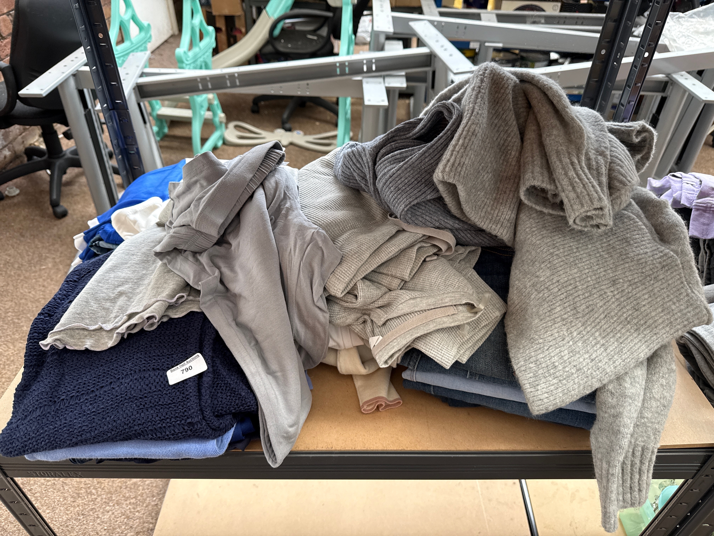 Lot 790