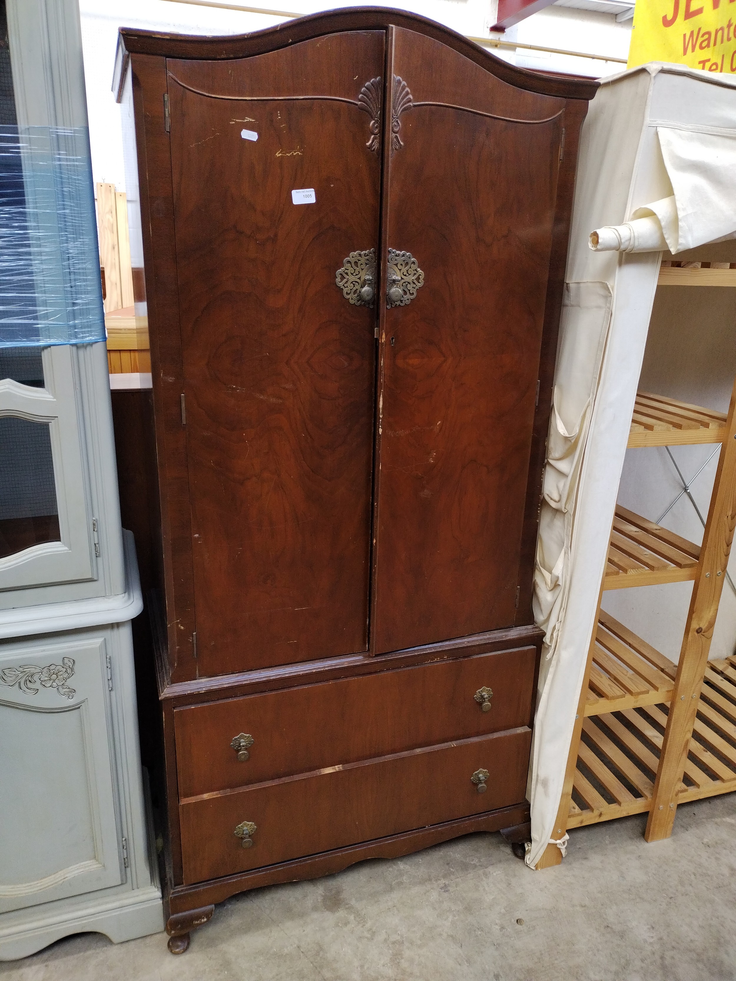 Lot 1005