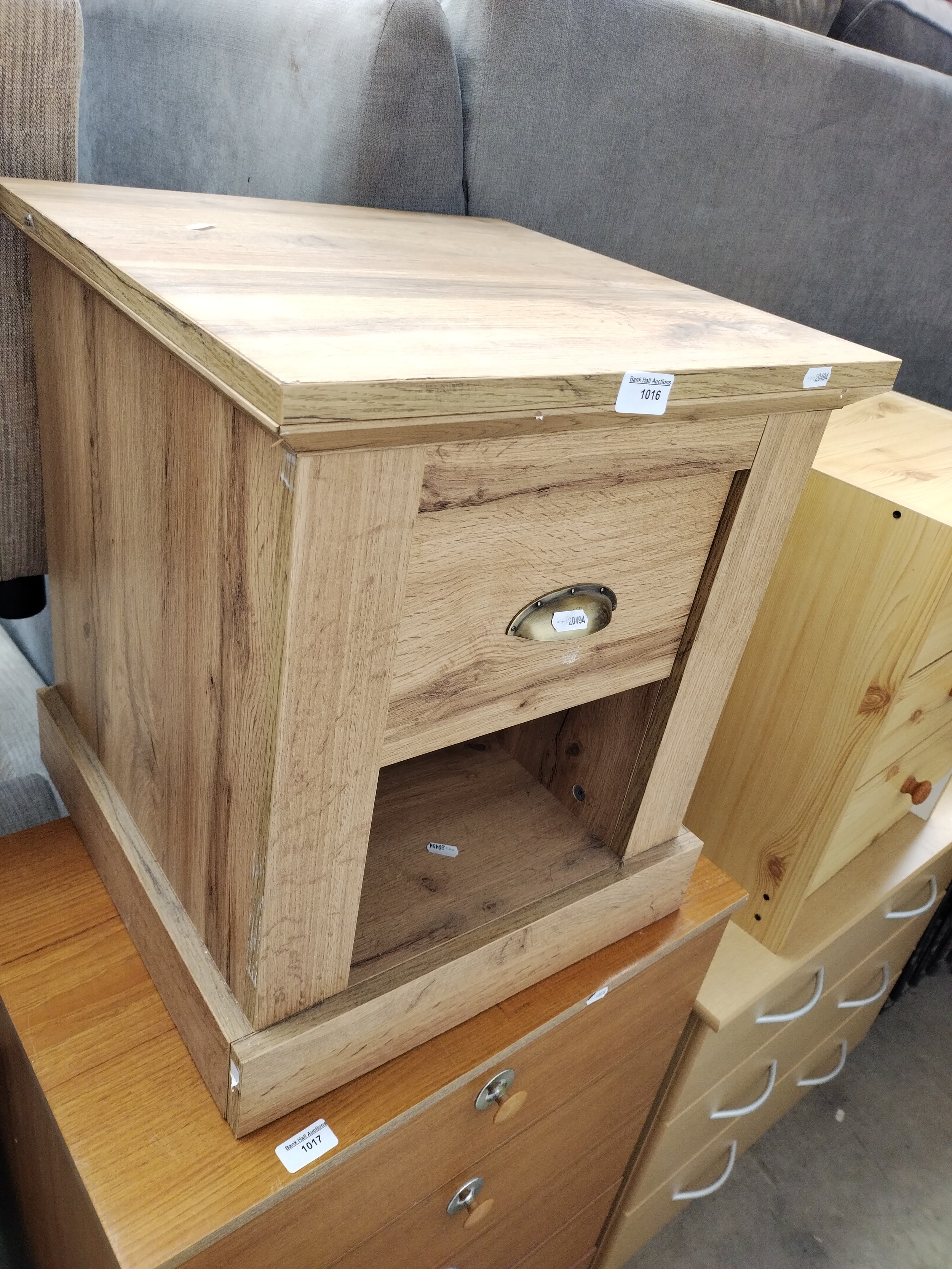 Lot 1016