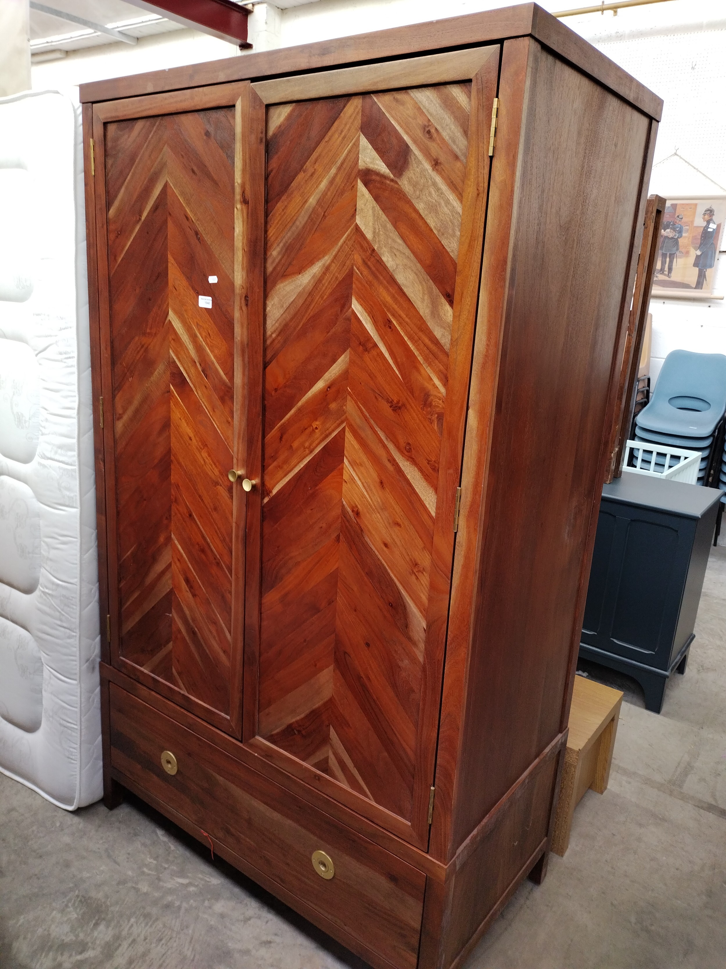 Lot 1040