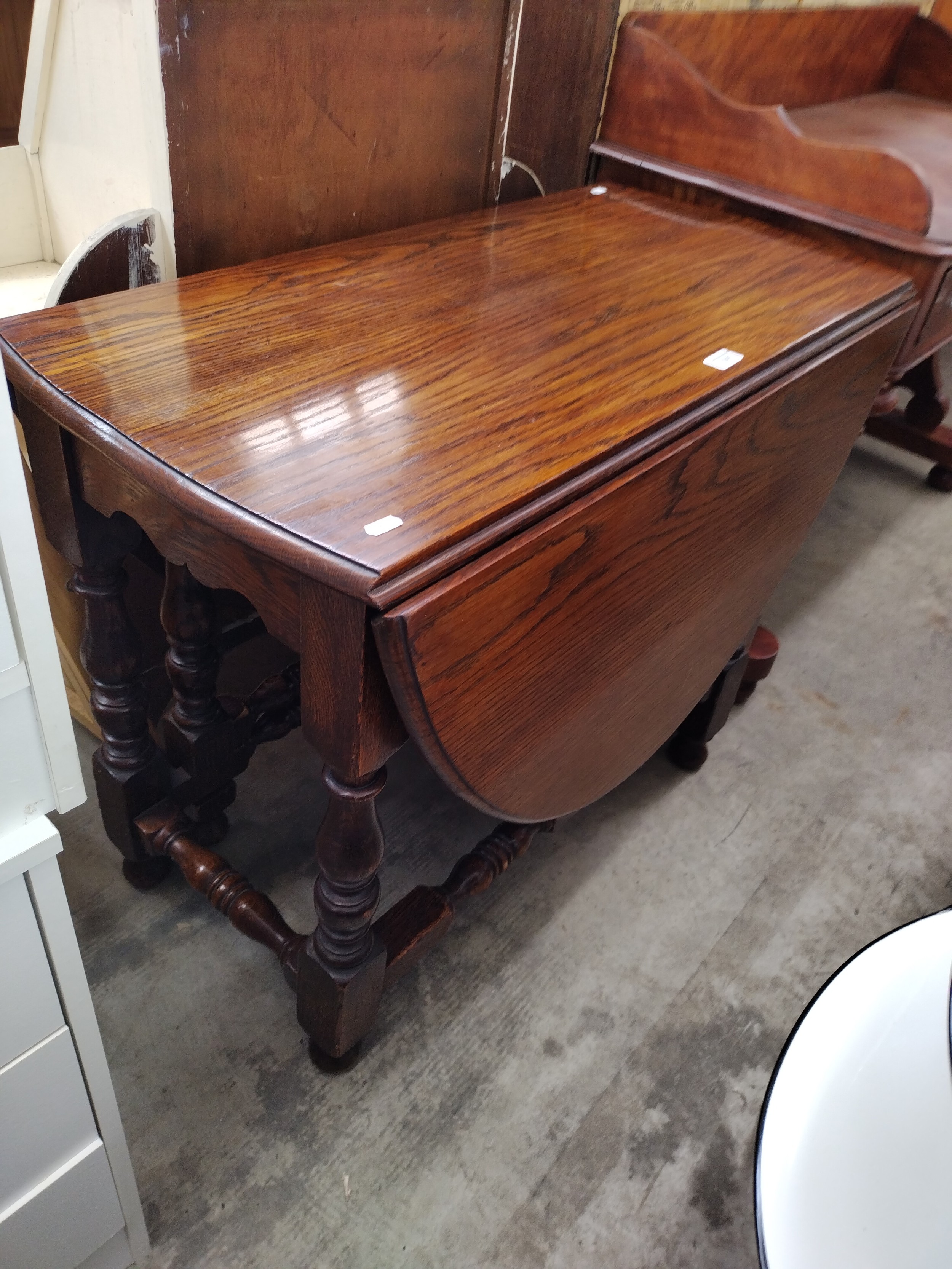 Lot 1047