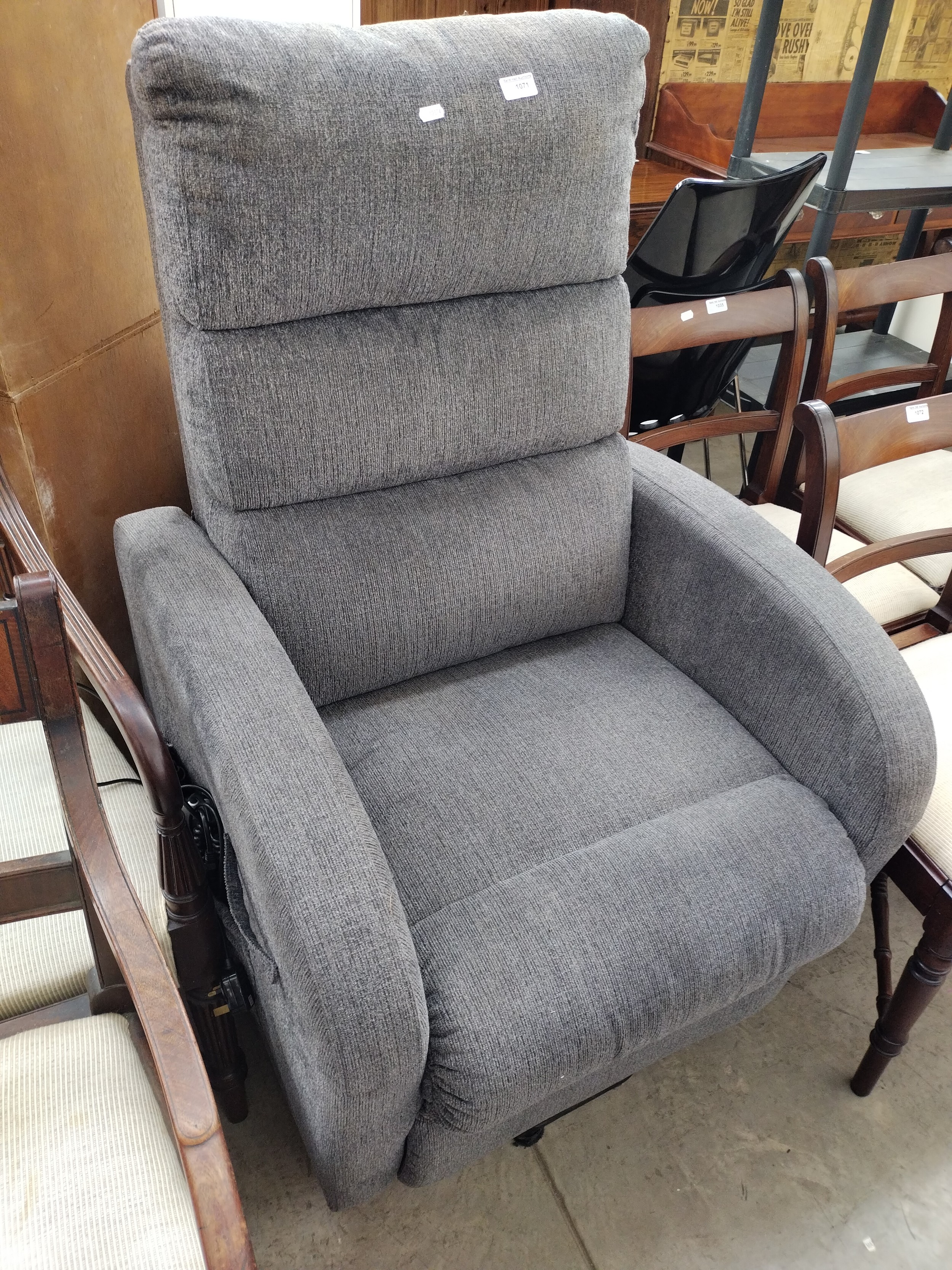 Lot 1071
