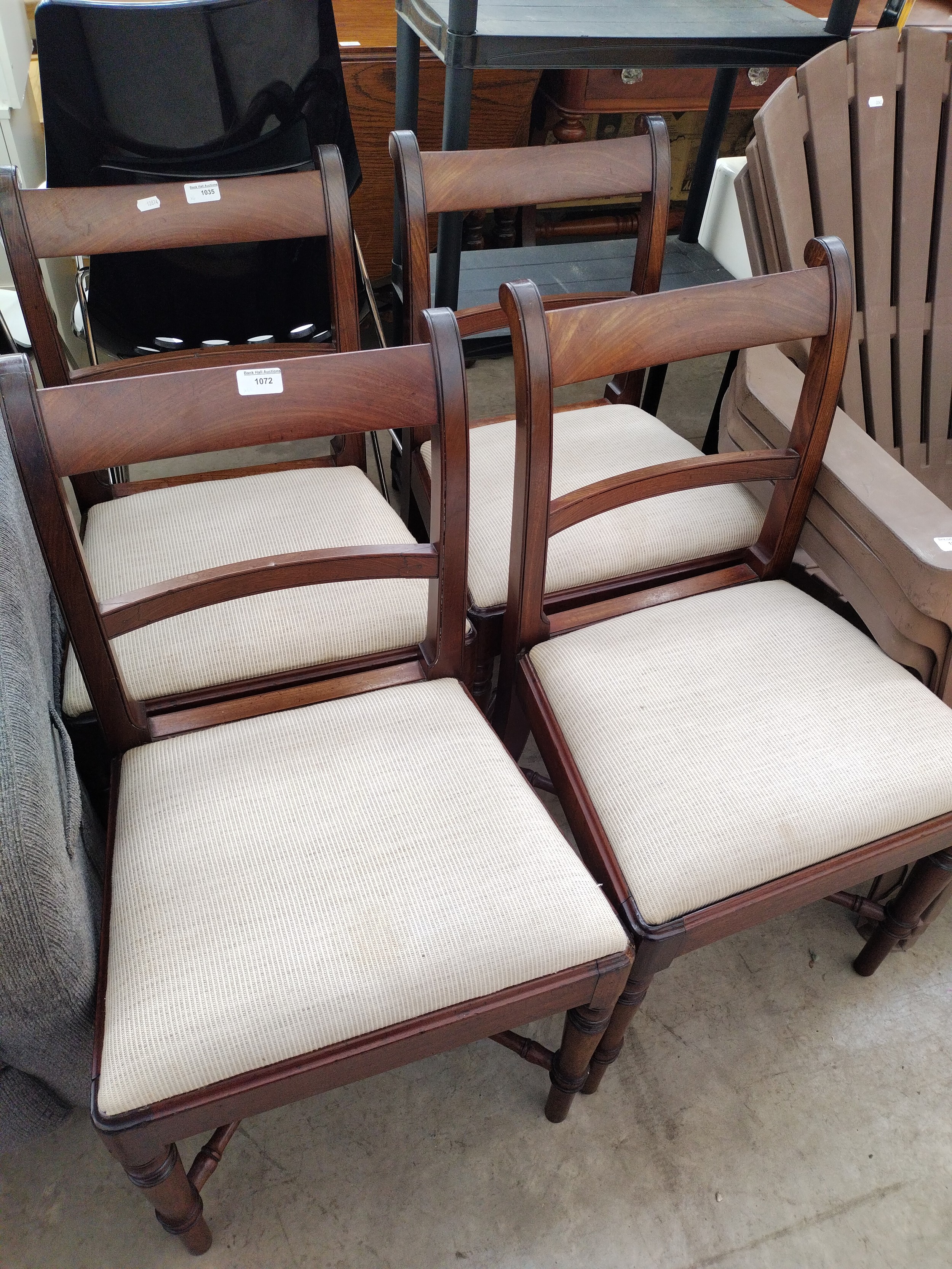 Lot 1072