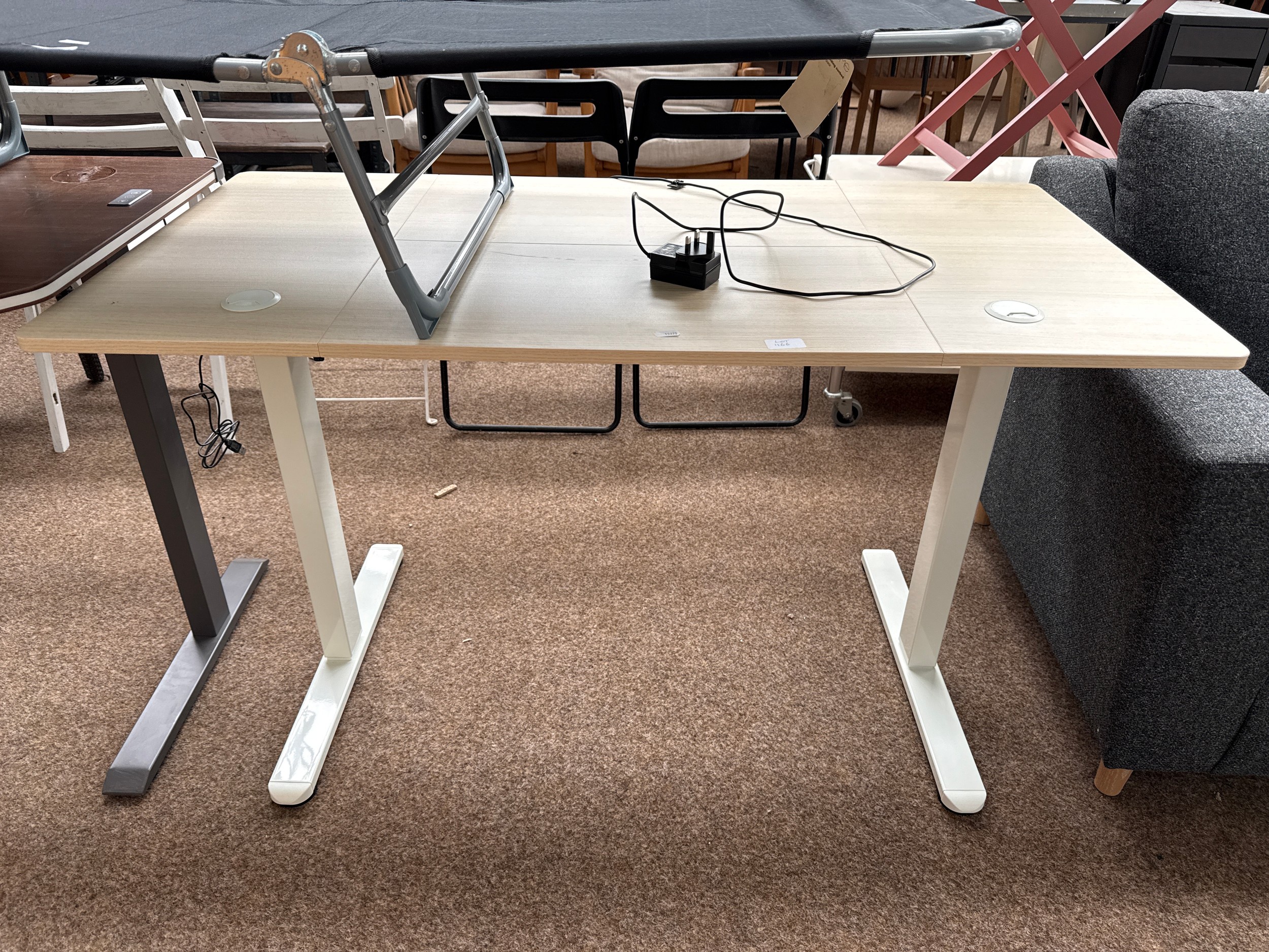 ErGear height adjustable electric standing desk, working