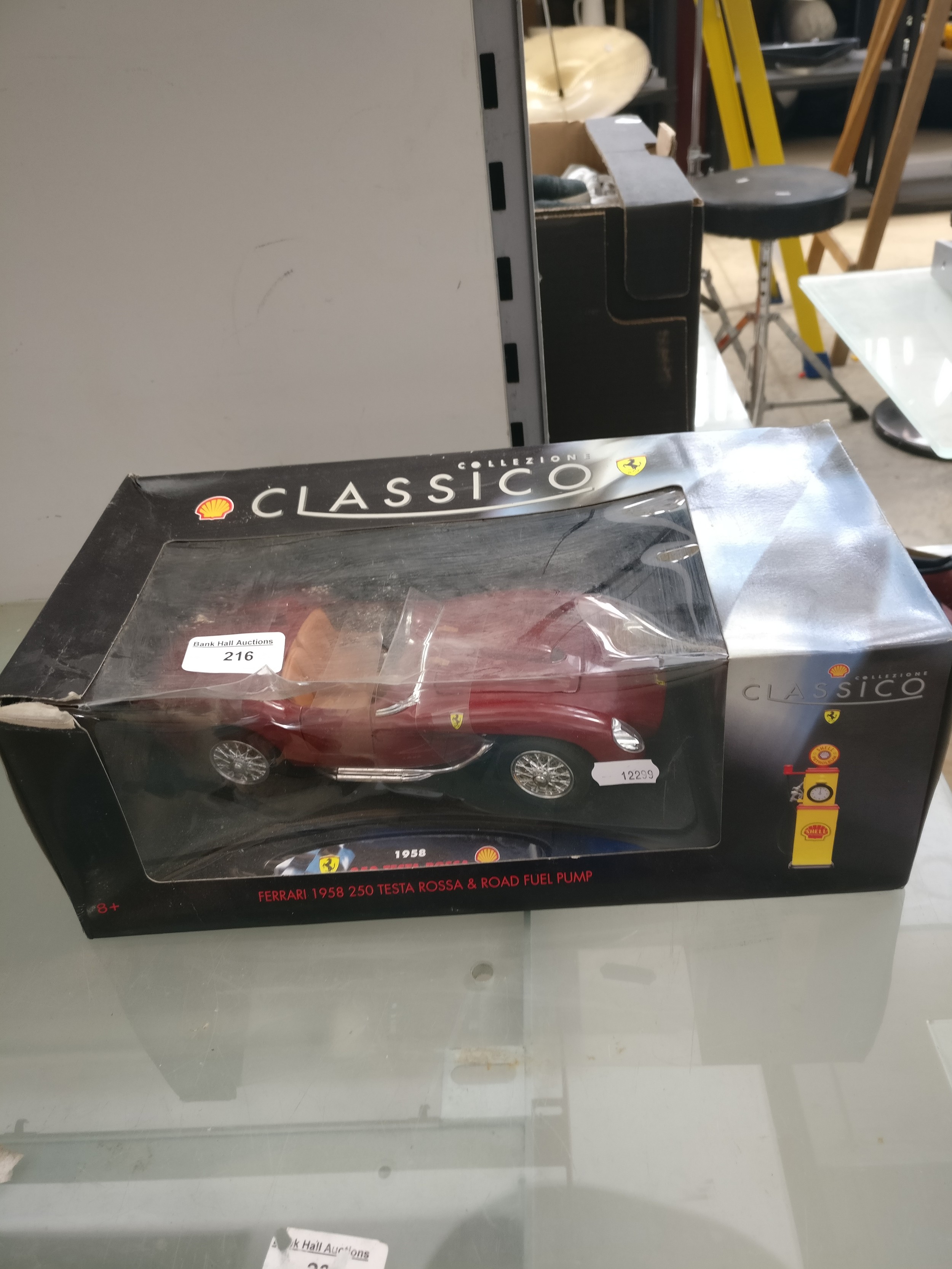 Lot 216
