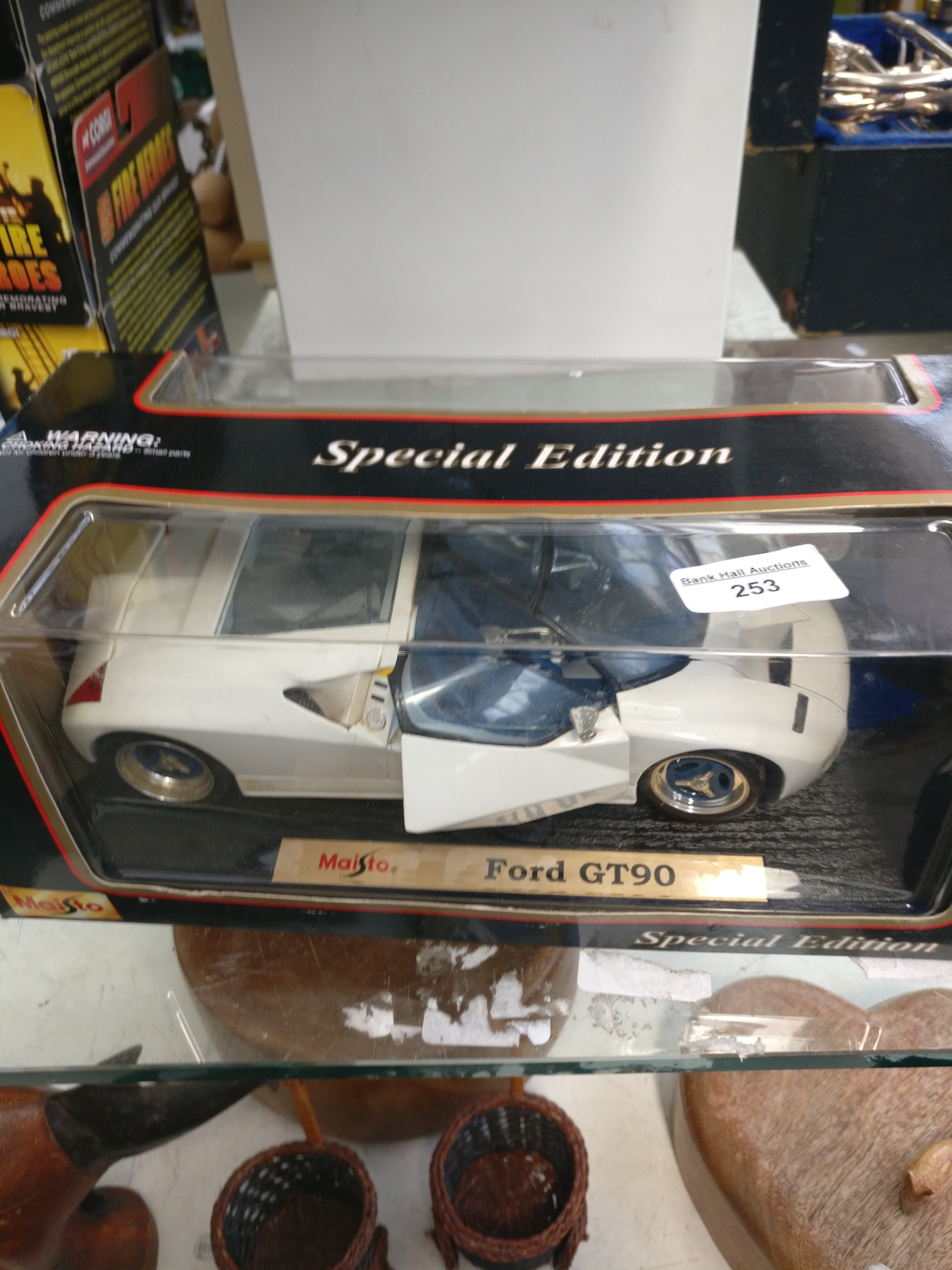 Lot 253