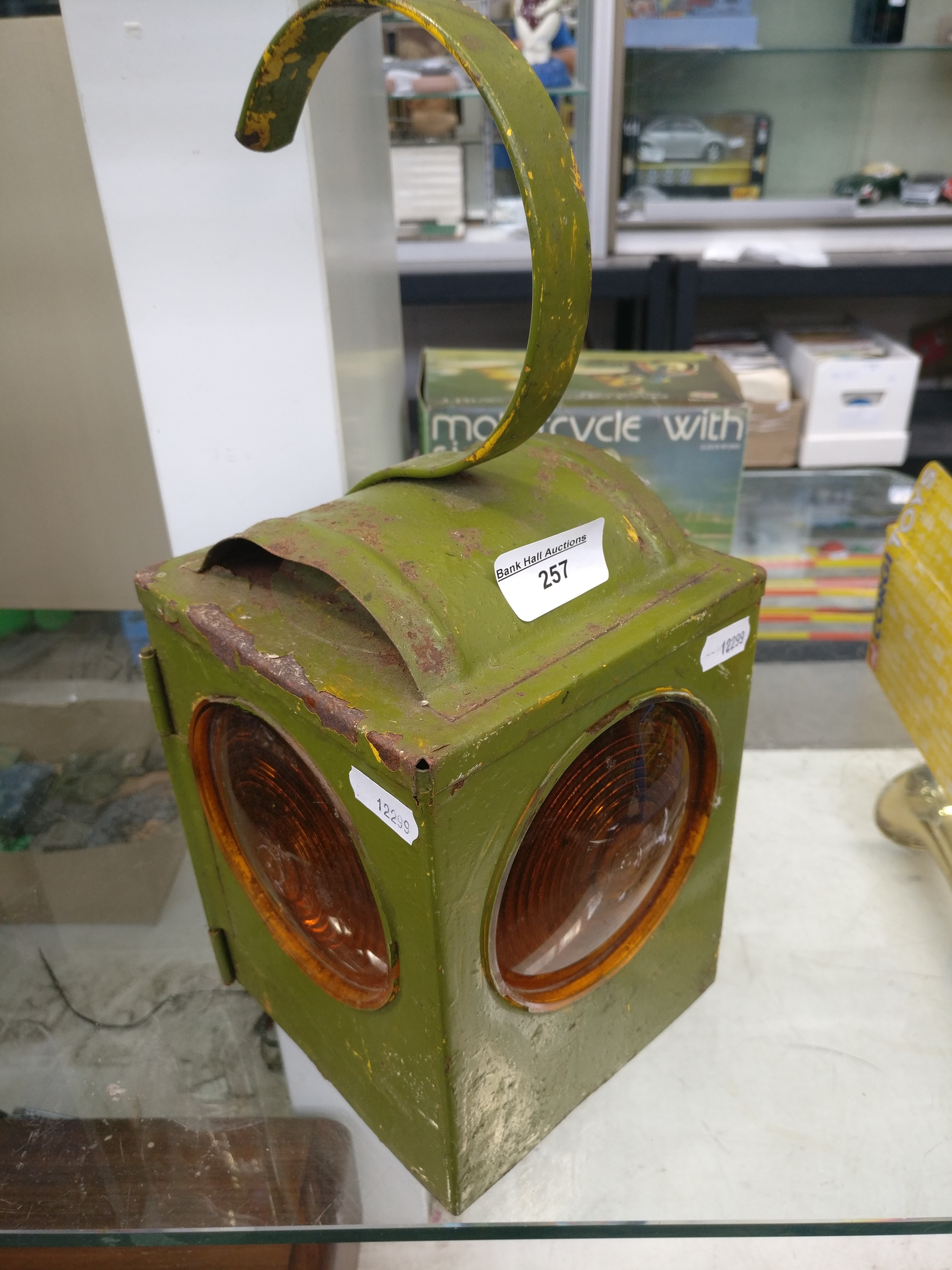 Lot 257