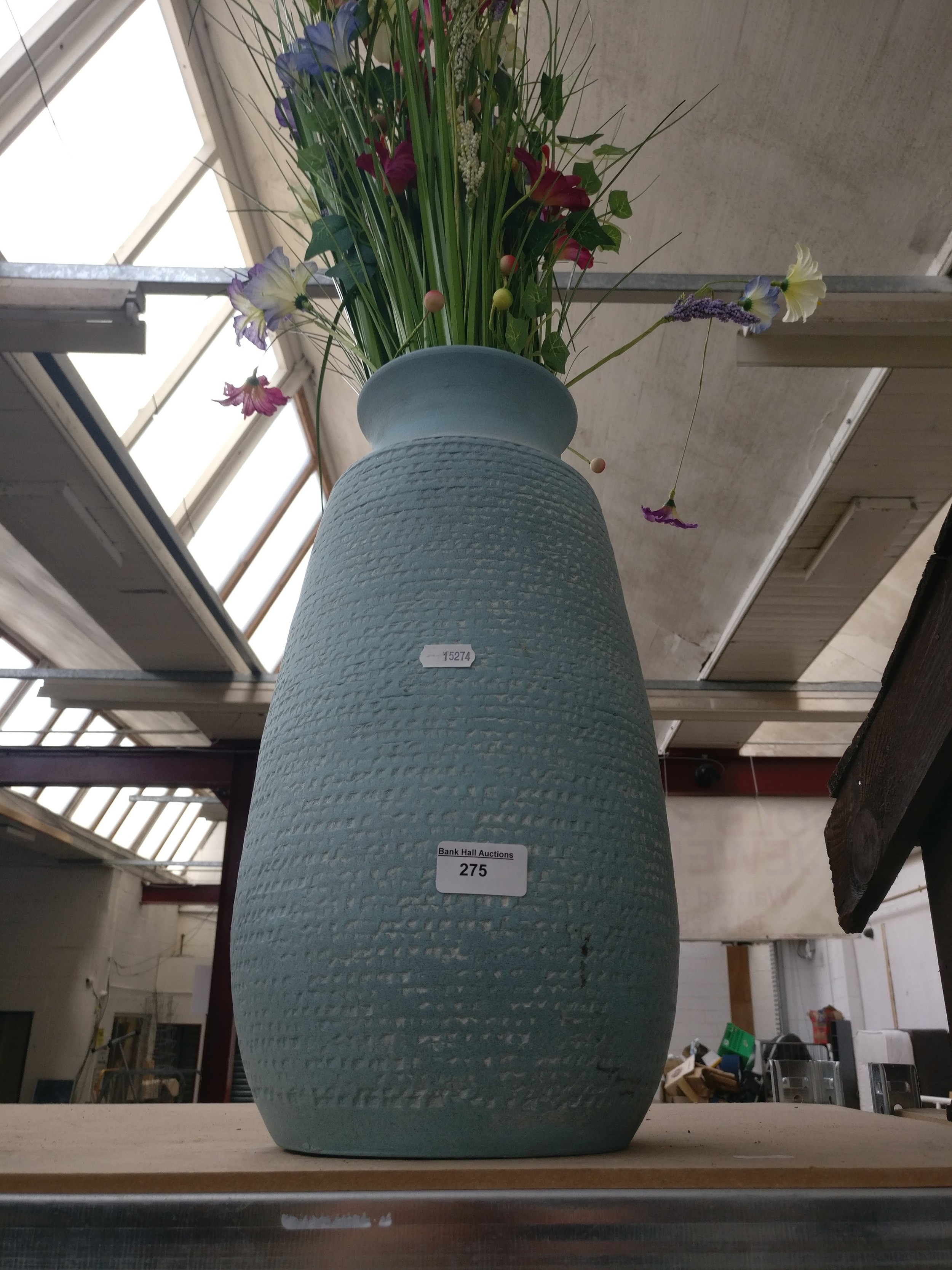 Lot 275