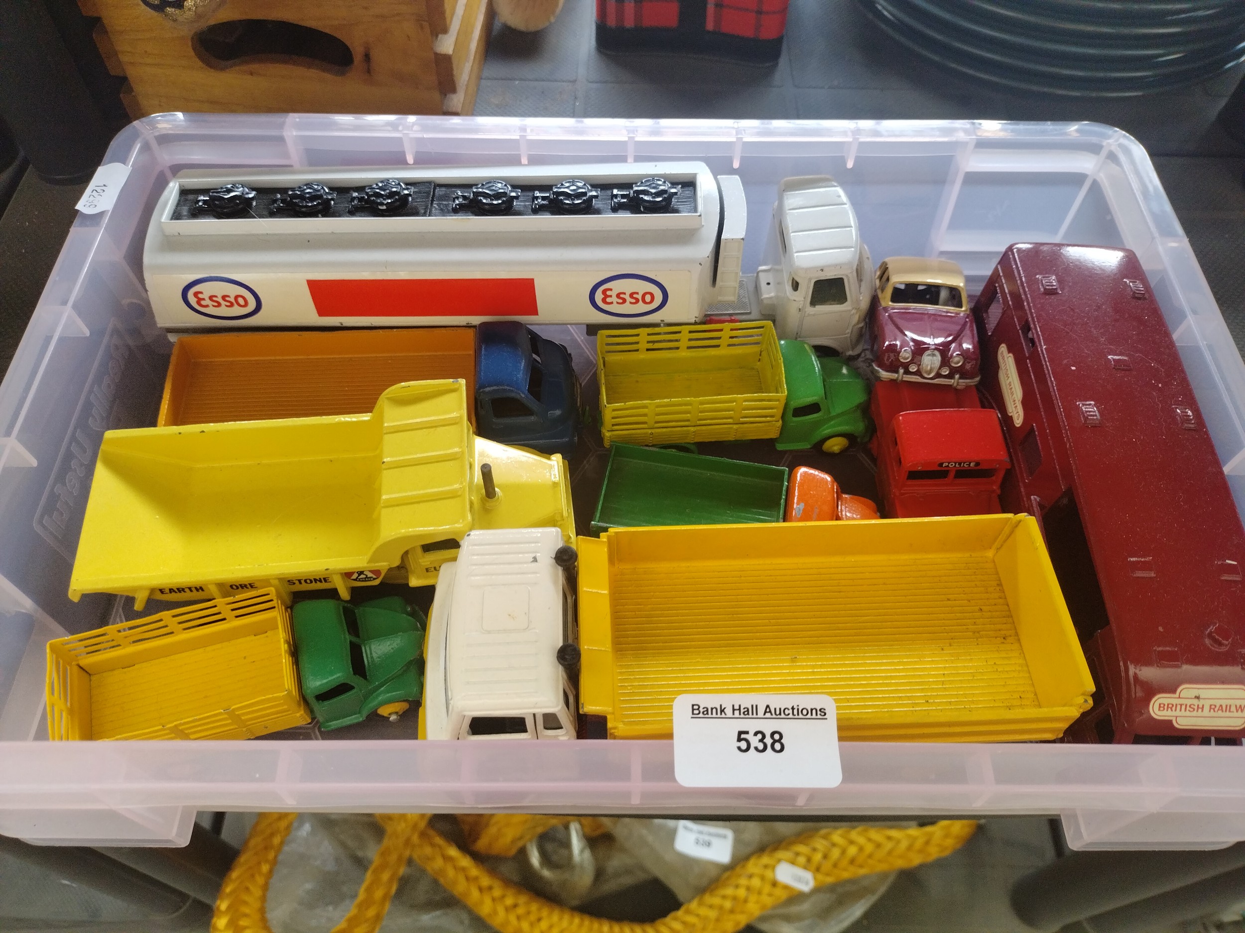 Lot 538