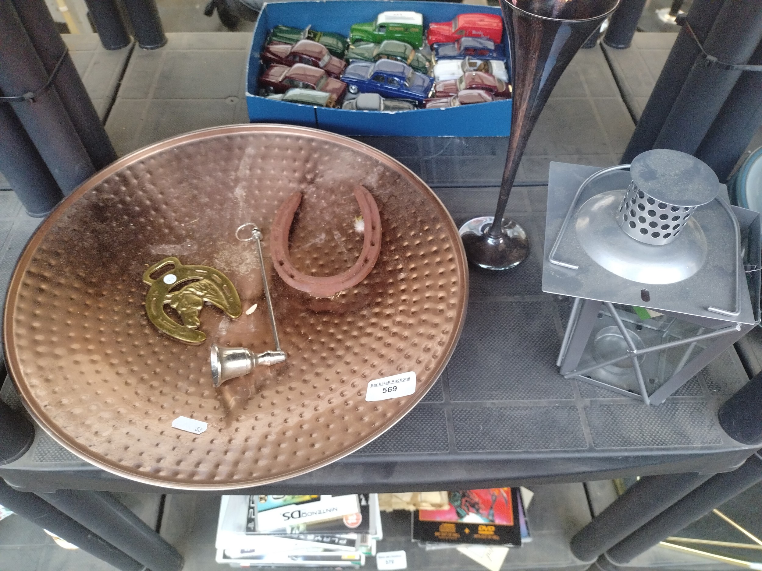 Lot 569