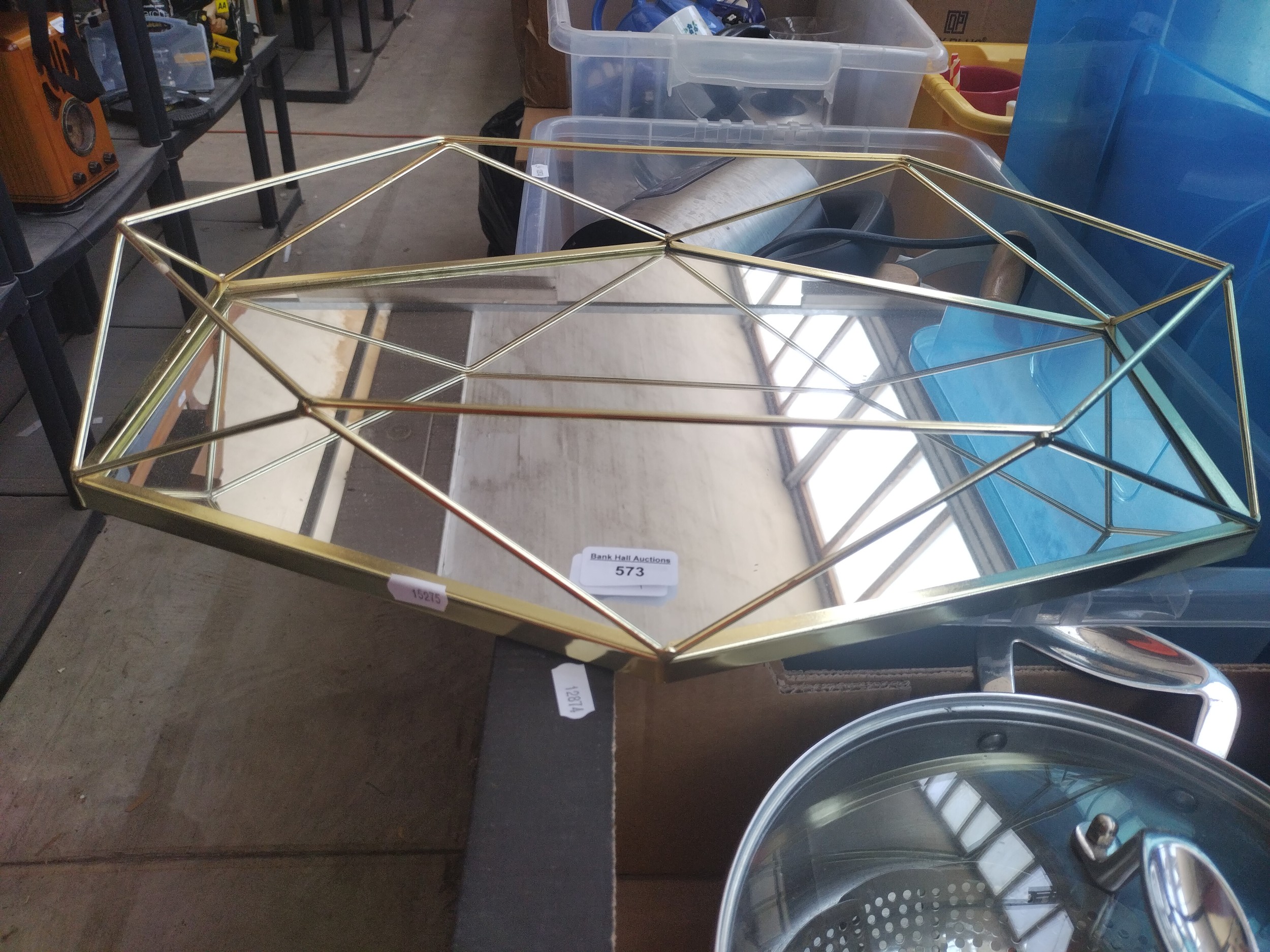 Lot 573
