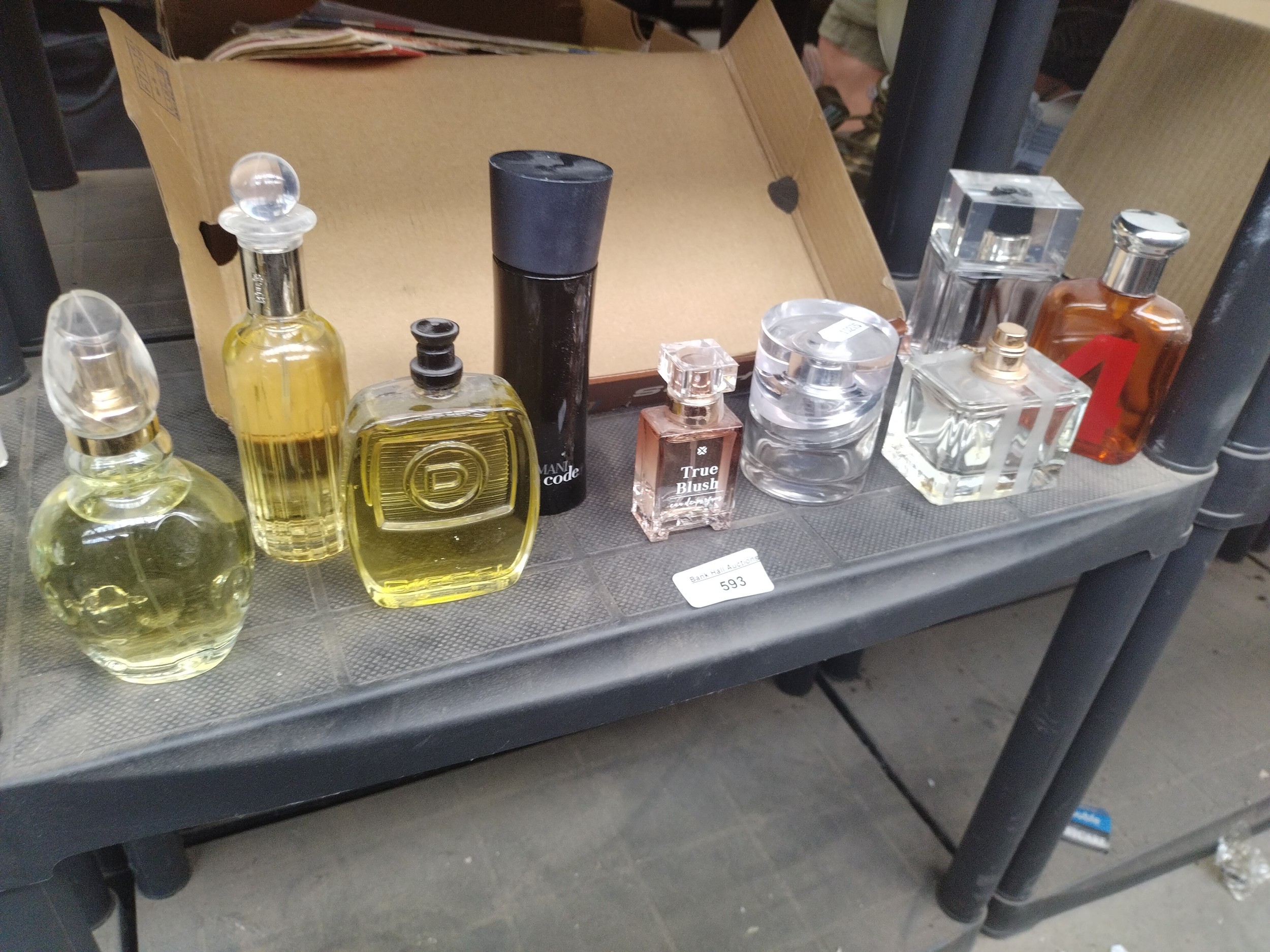 Lot 593