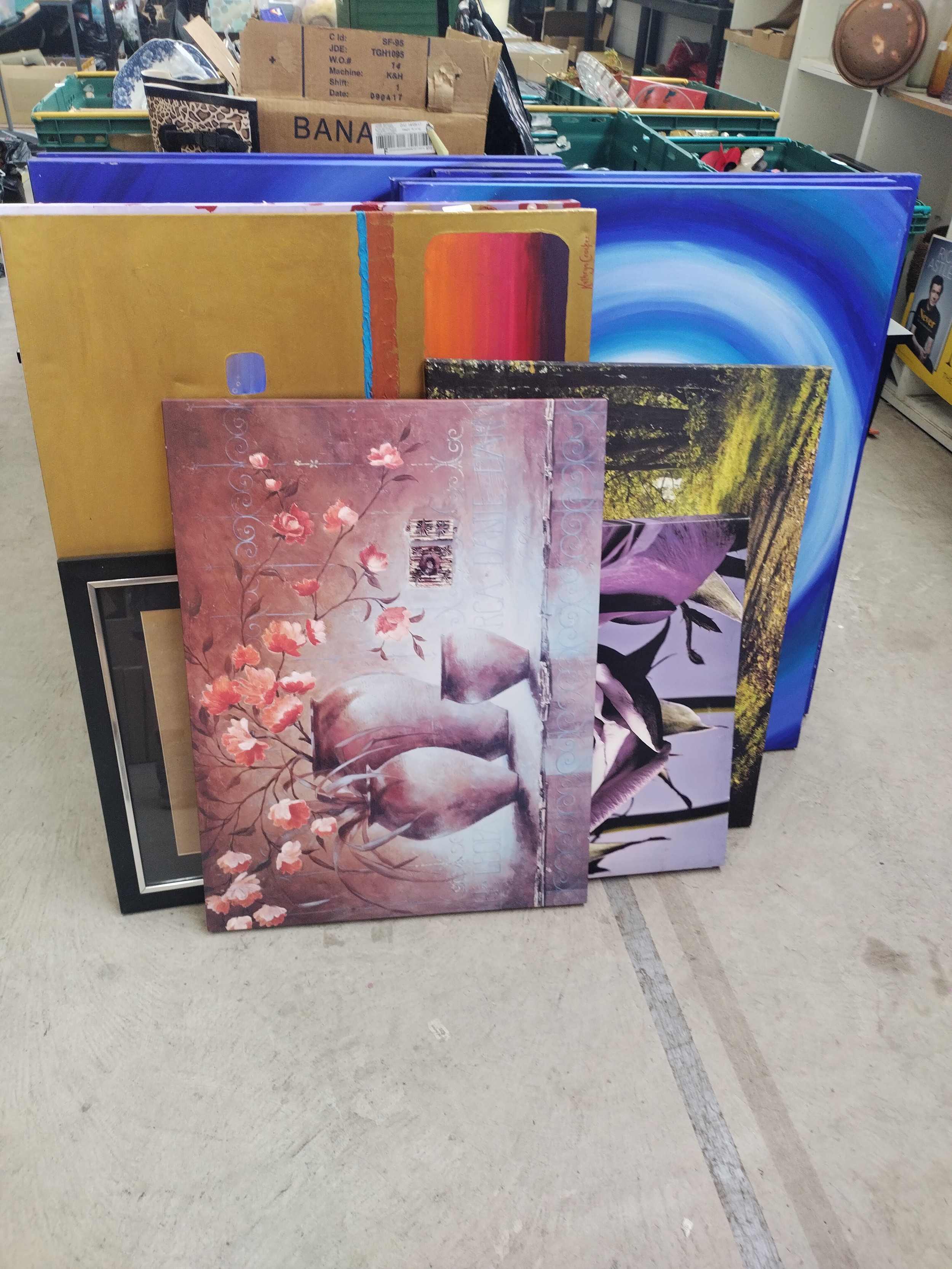 Quantity of canvas prints