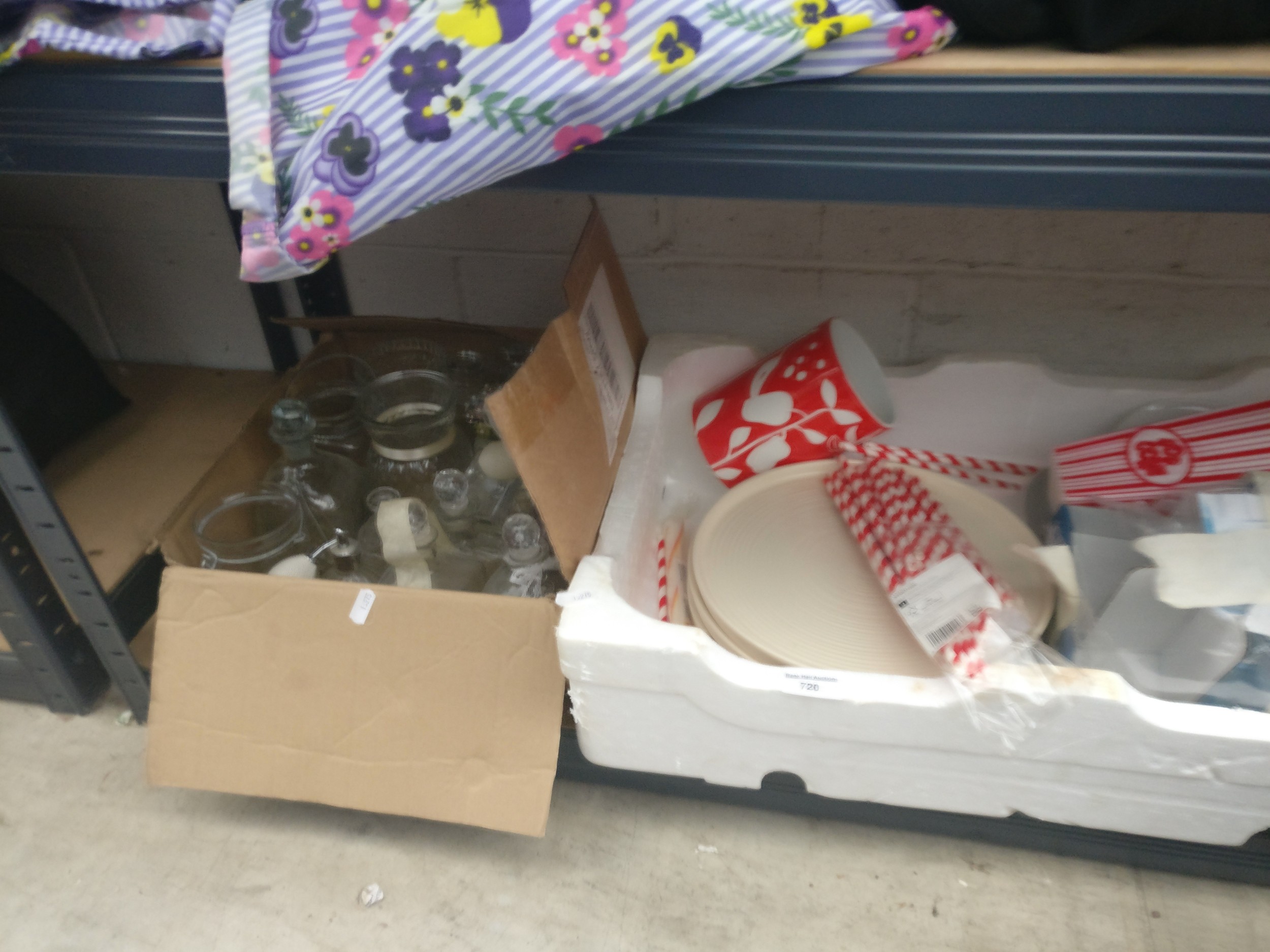 Lot inc glassware, crockery, straws, etc