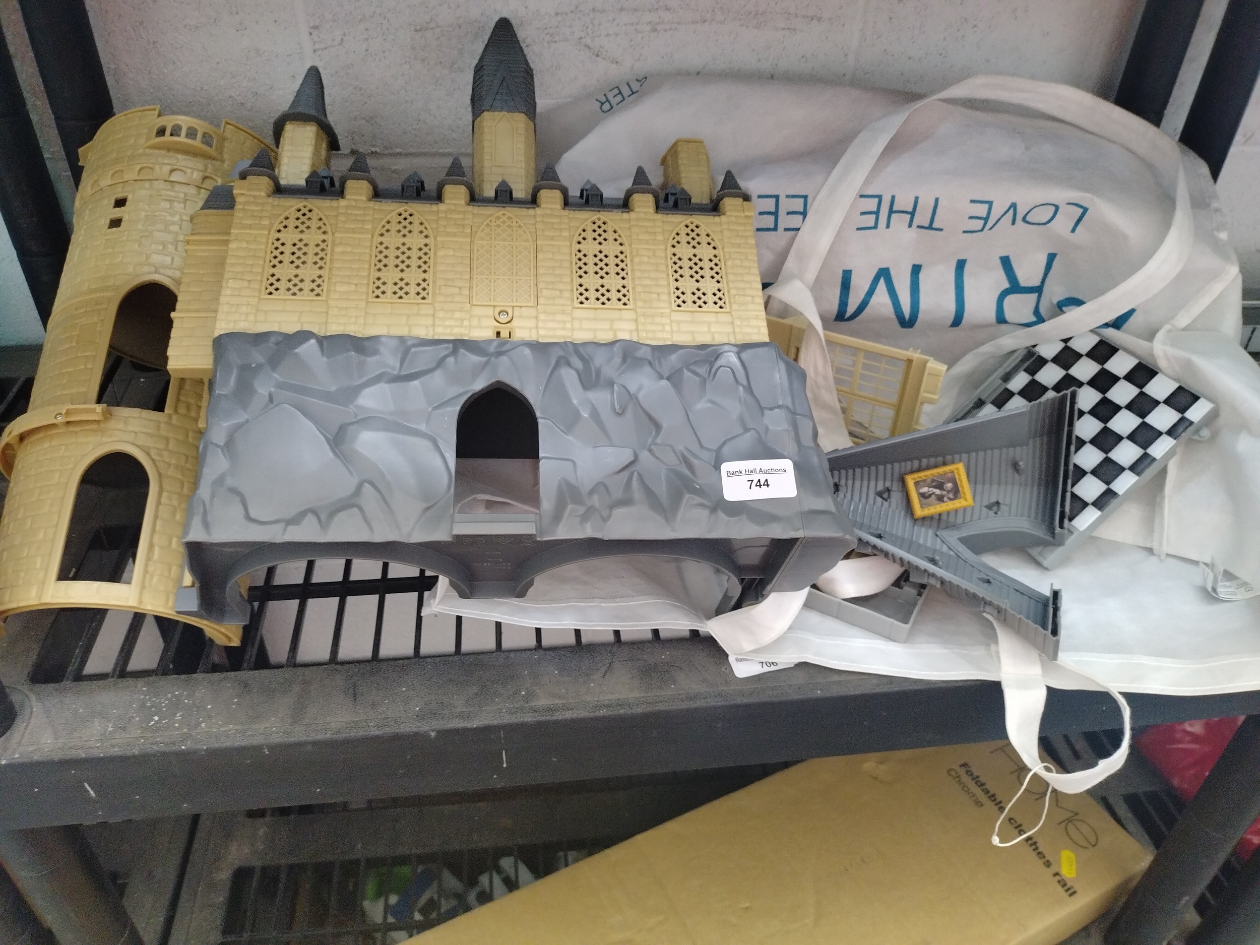 Plastic castle
