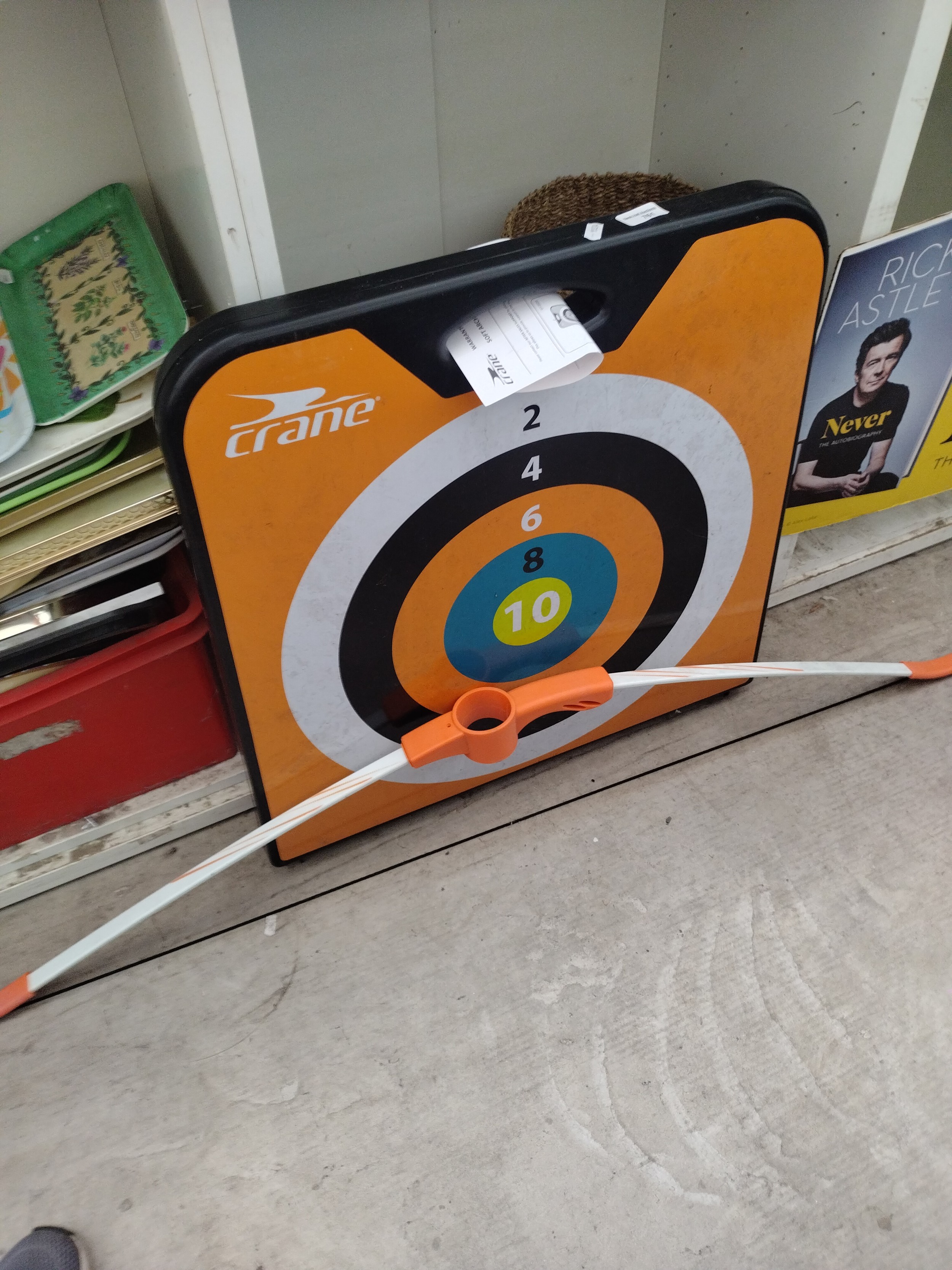 Crane bow and target