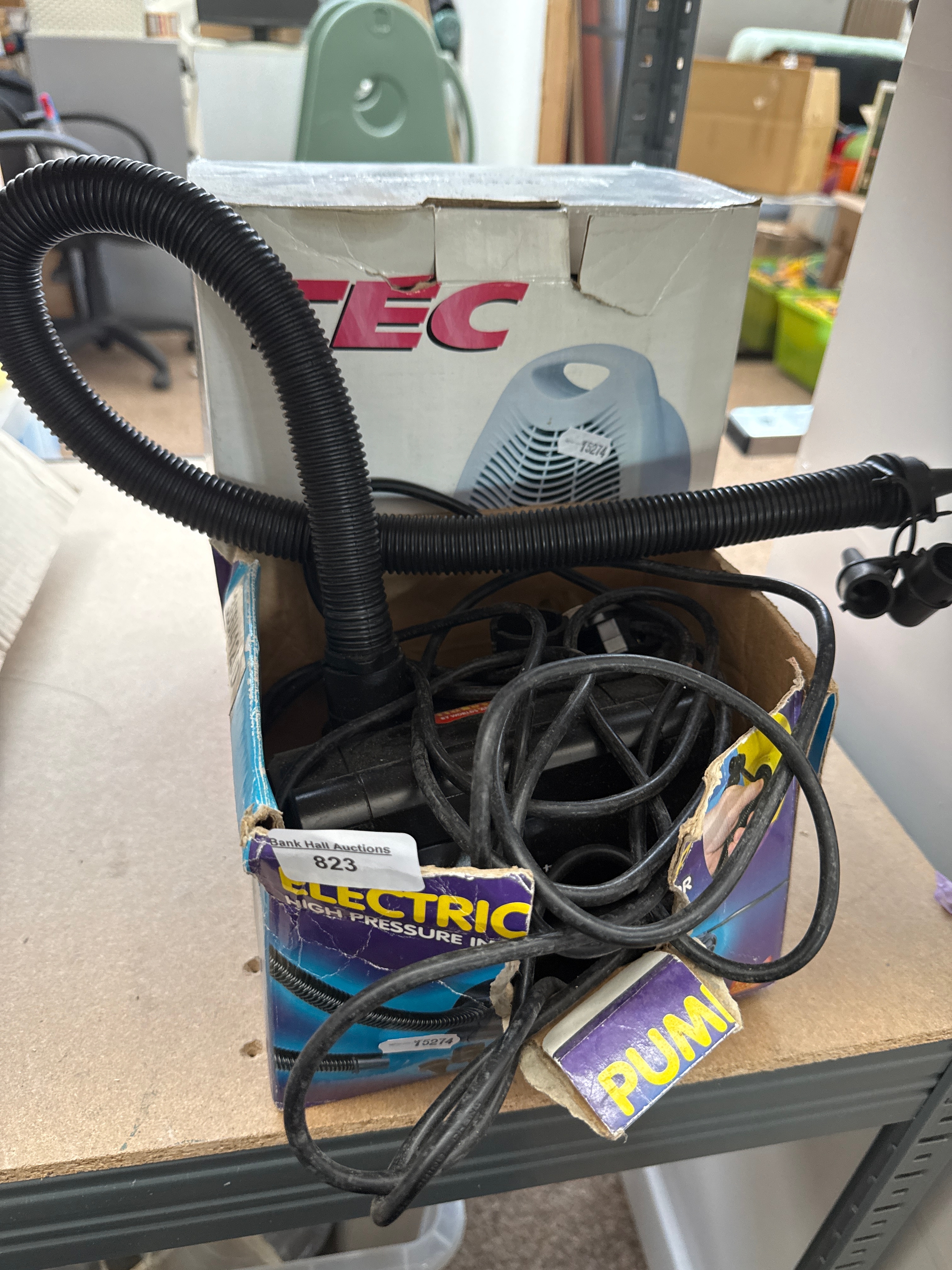 Electric inflator and fan heater