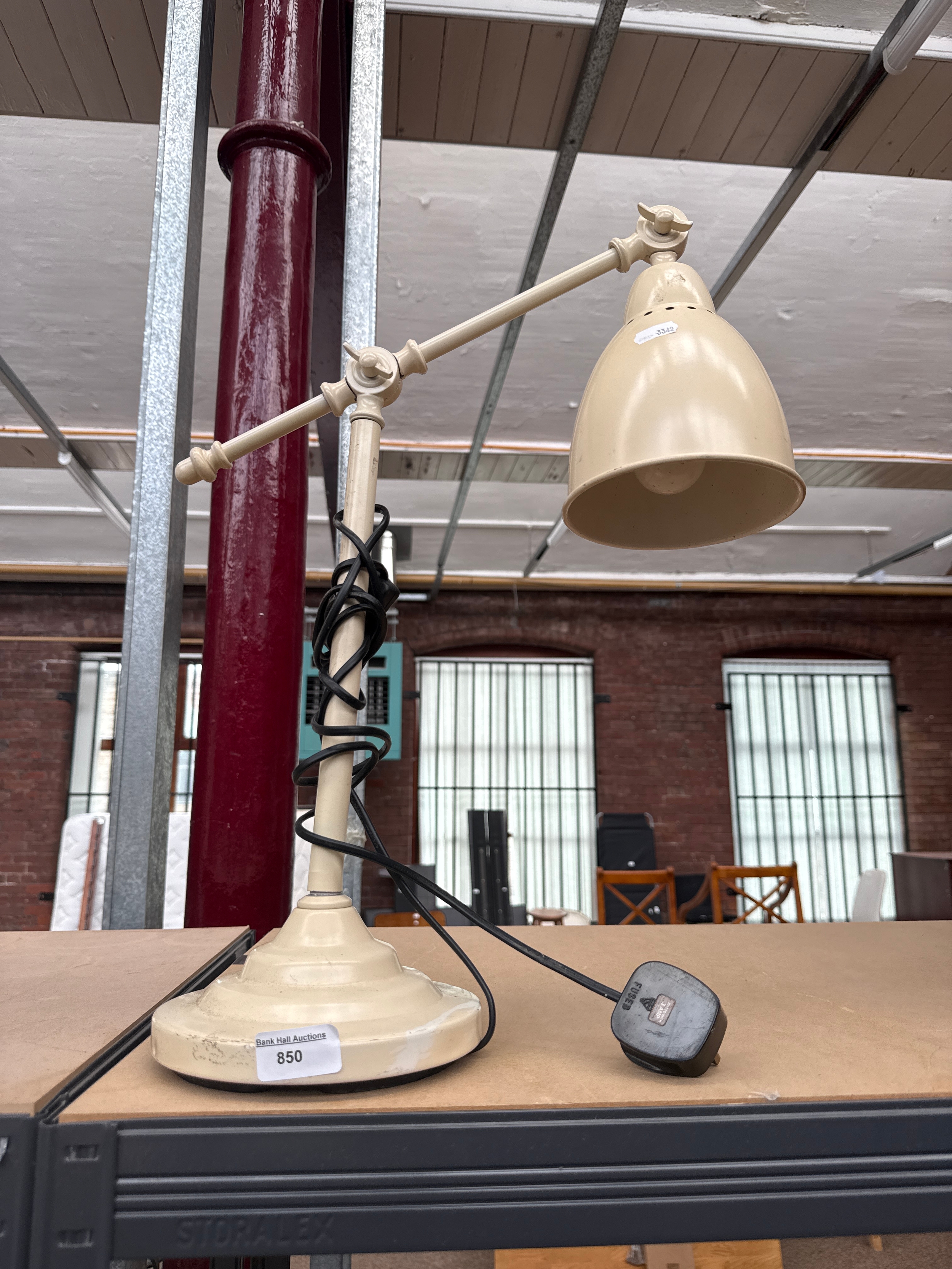 Retro style lamp