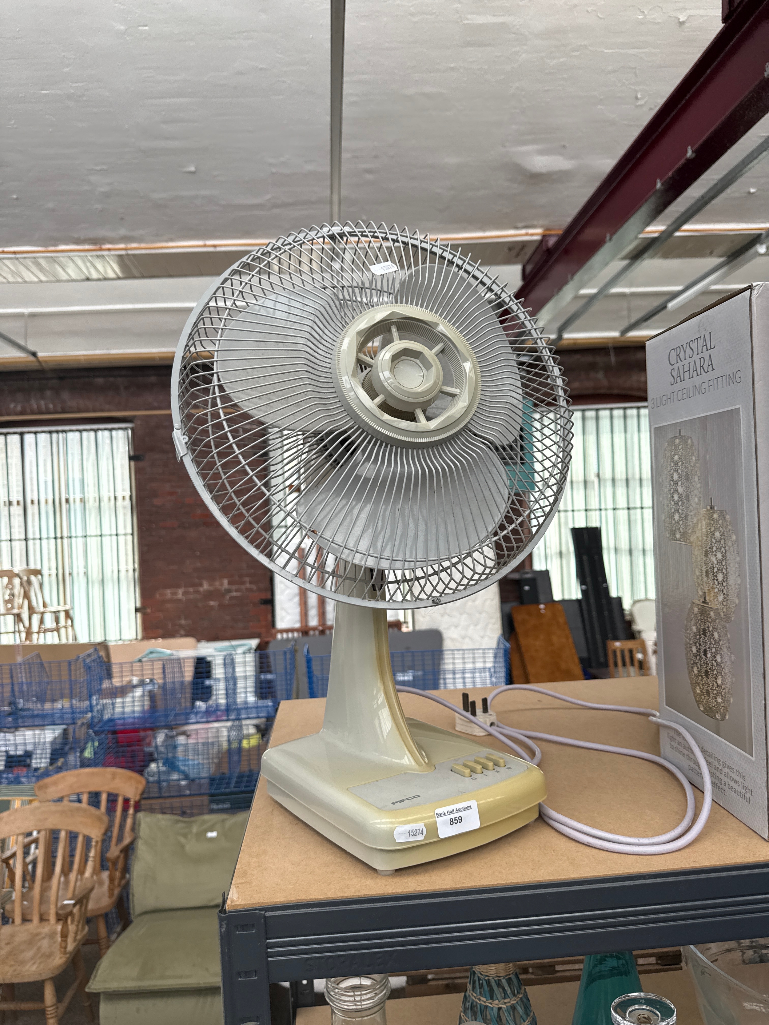 Desk fan