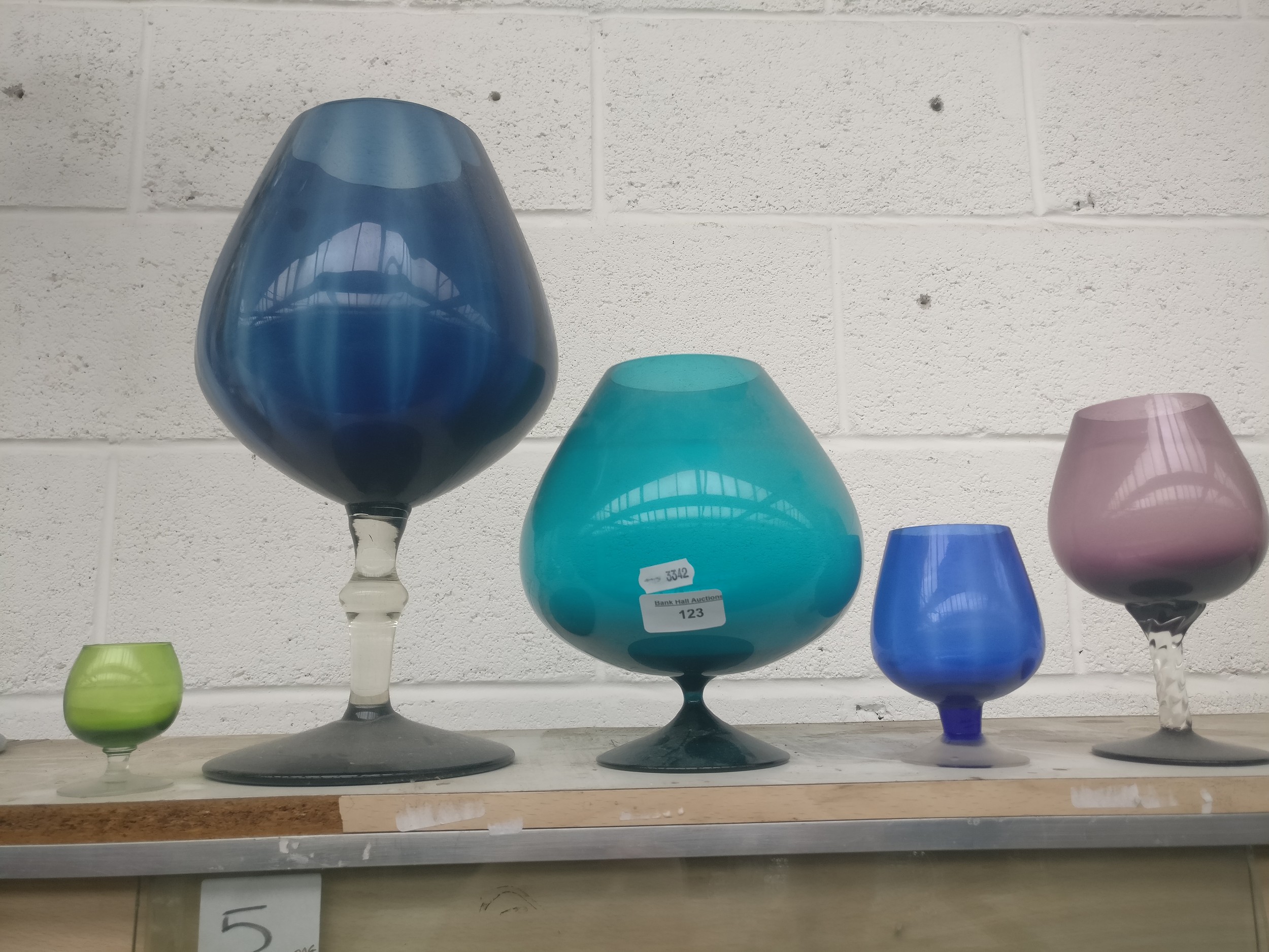 Lot 123
