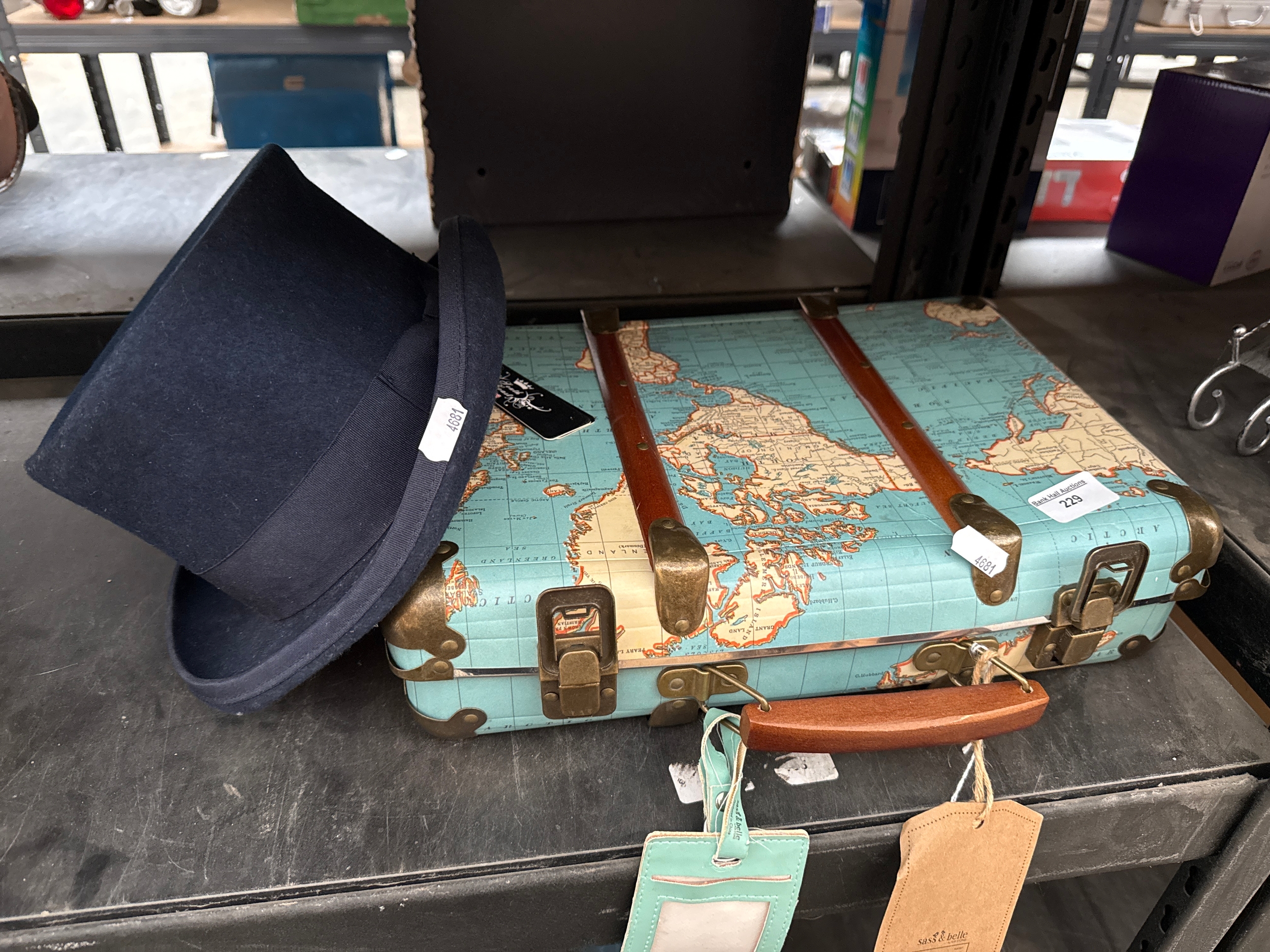 Lot 229