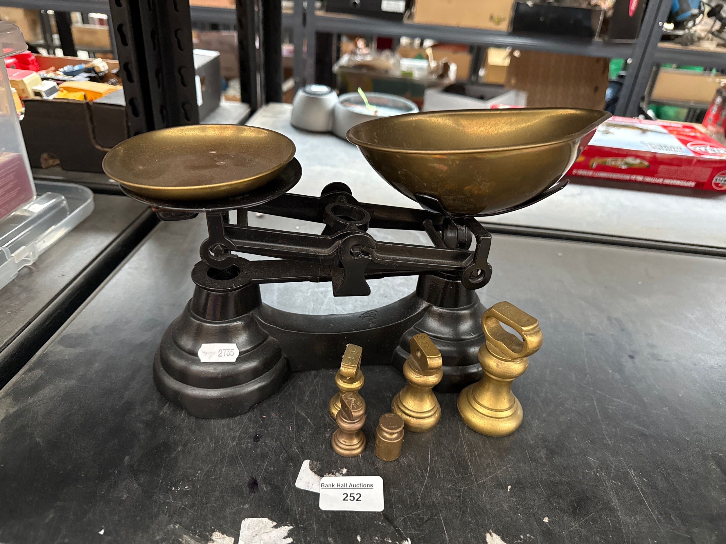 Lot 252