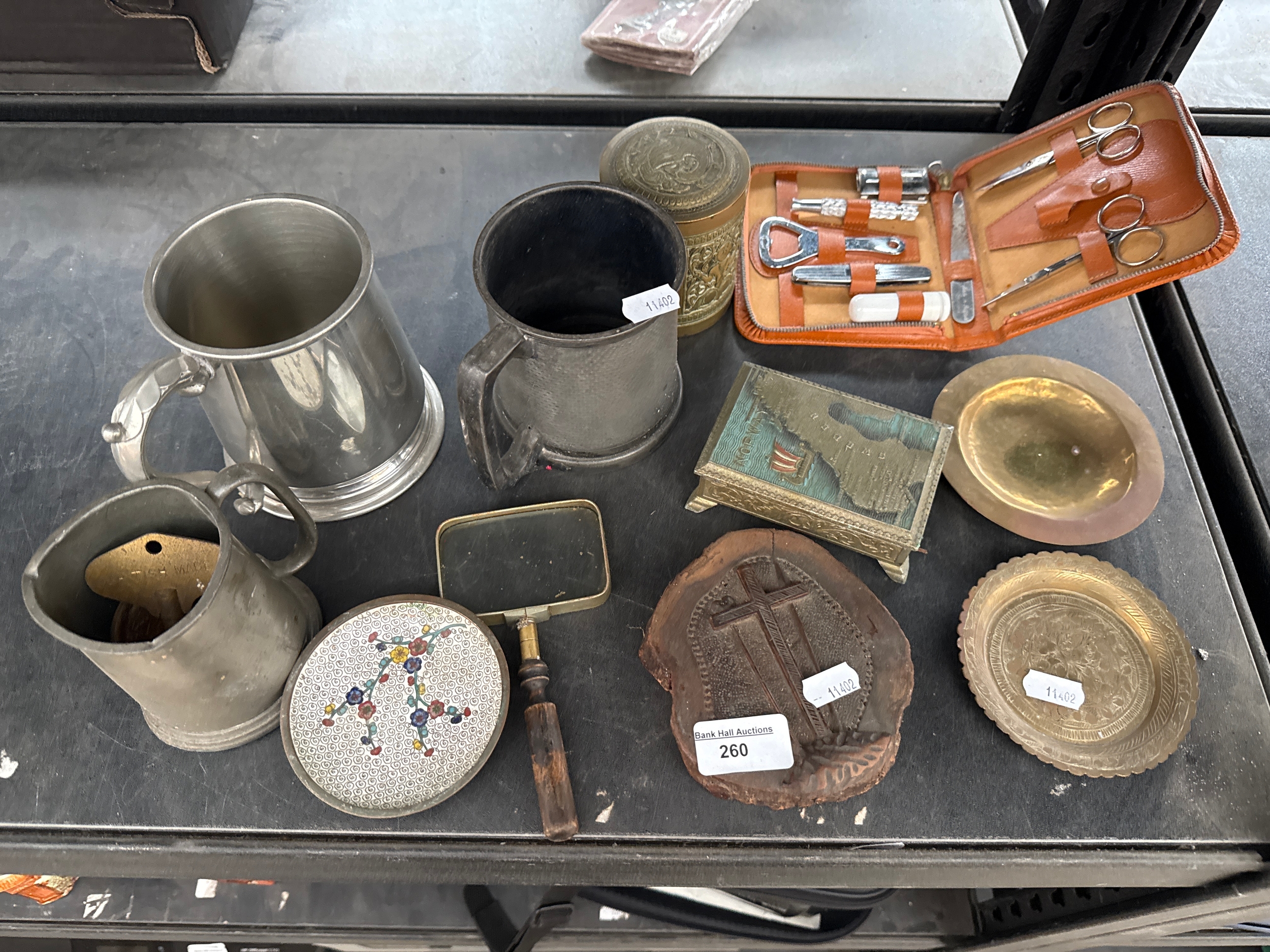 Lot 260