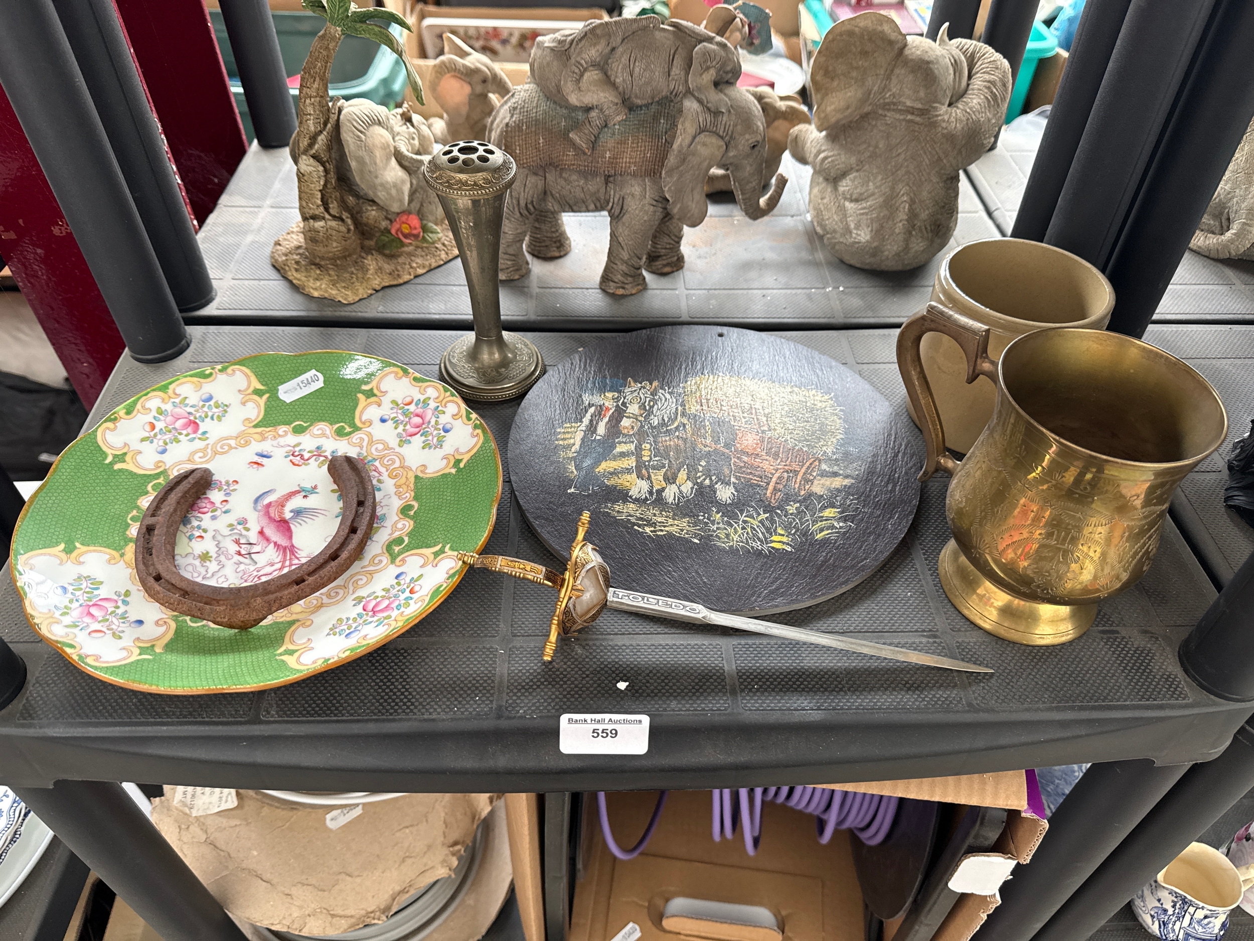Lot 559