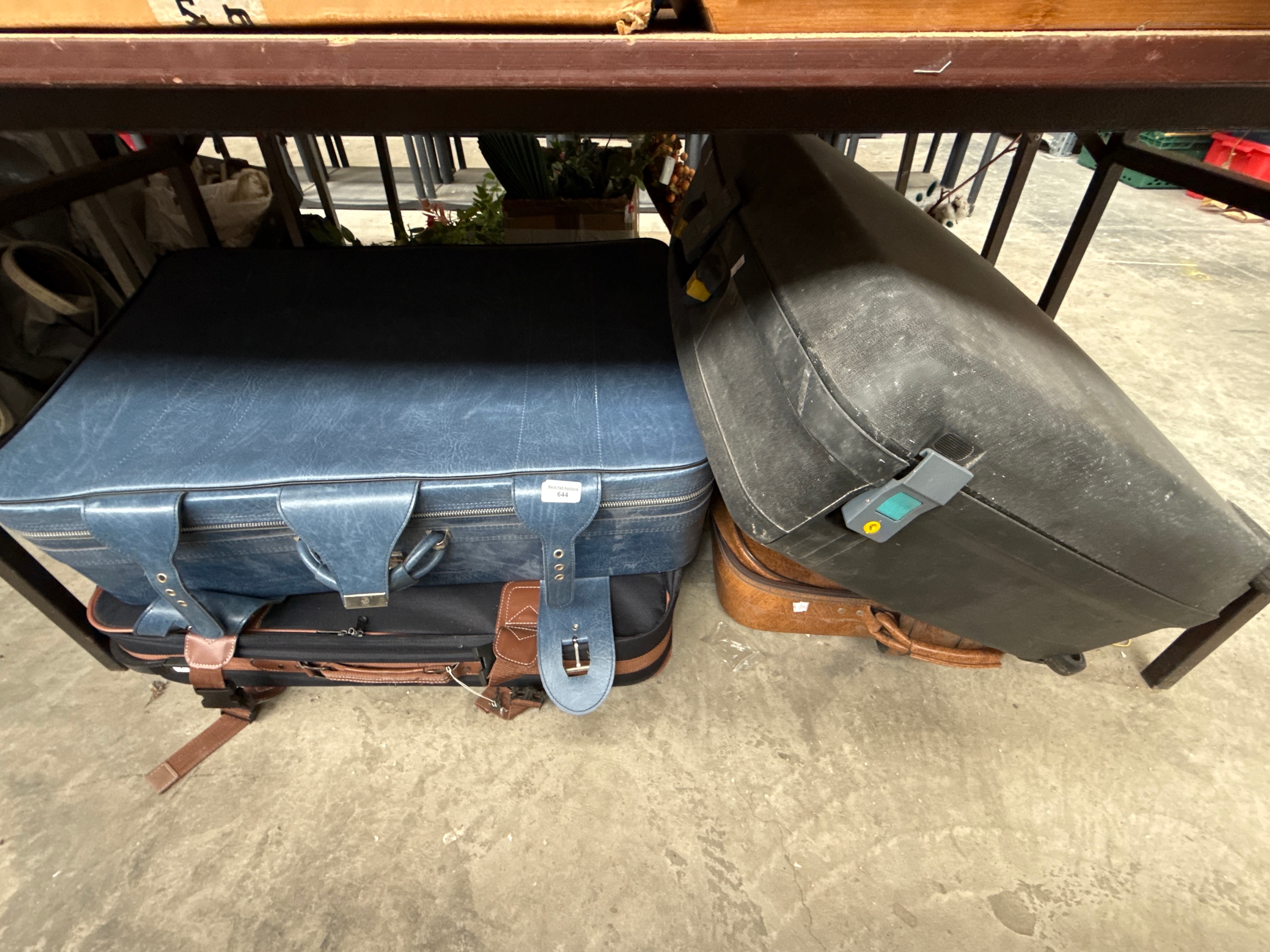 Lot 644