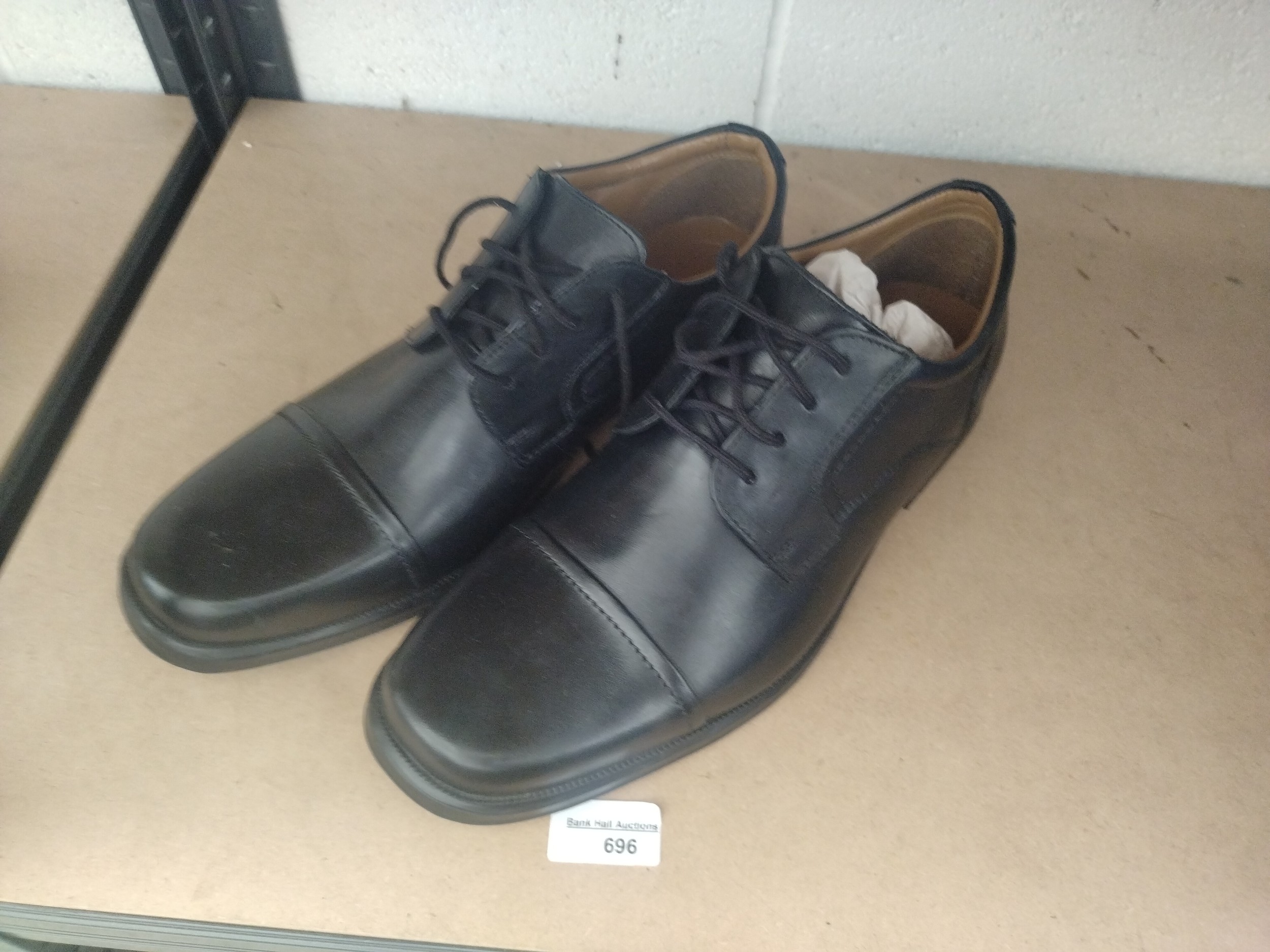 Lot 696