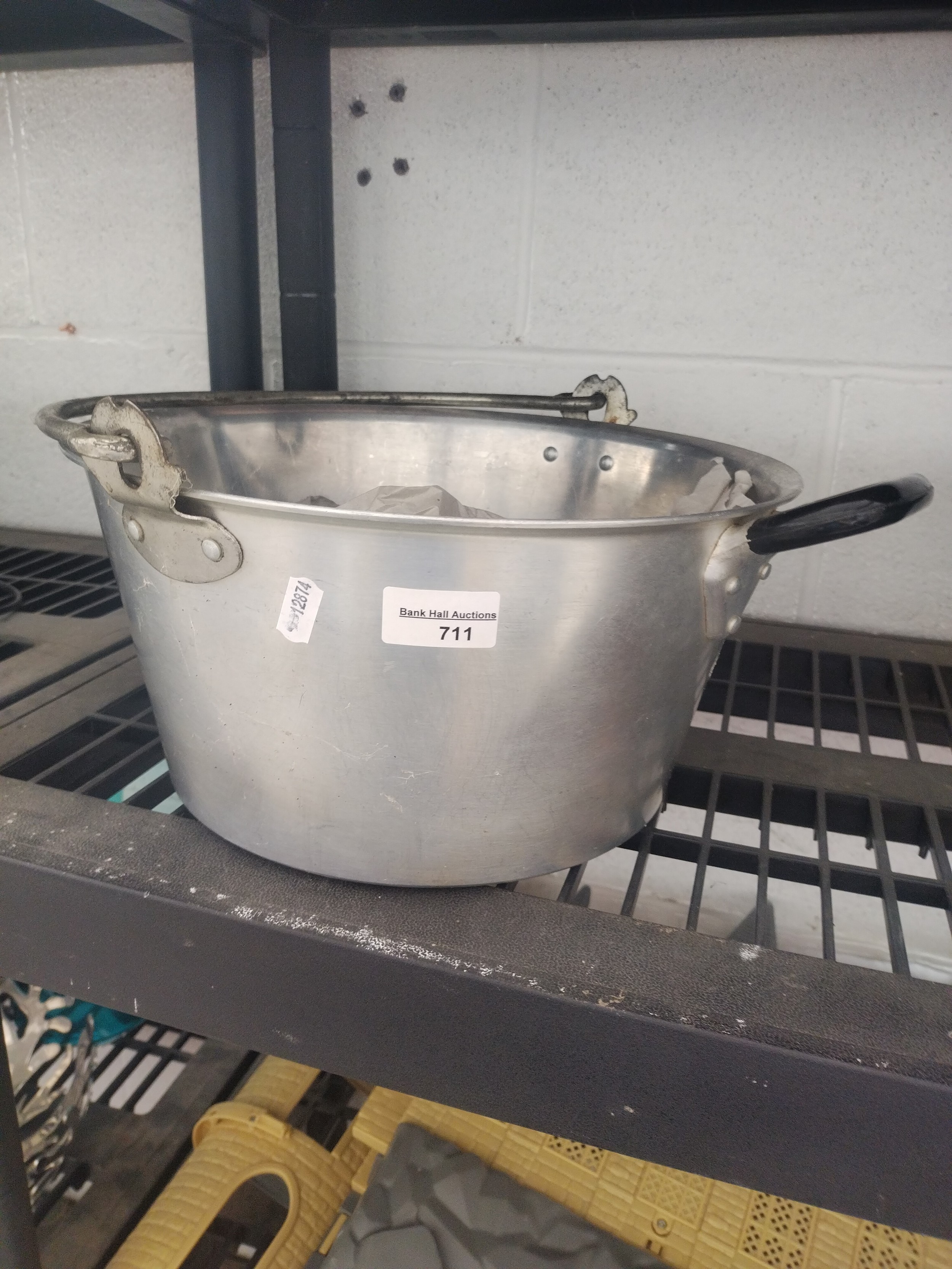 Lot 711