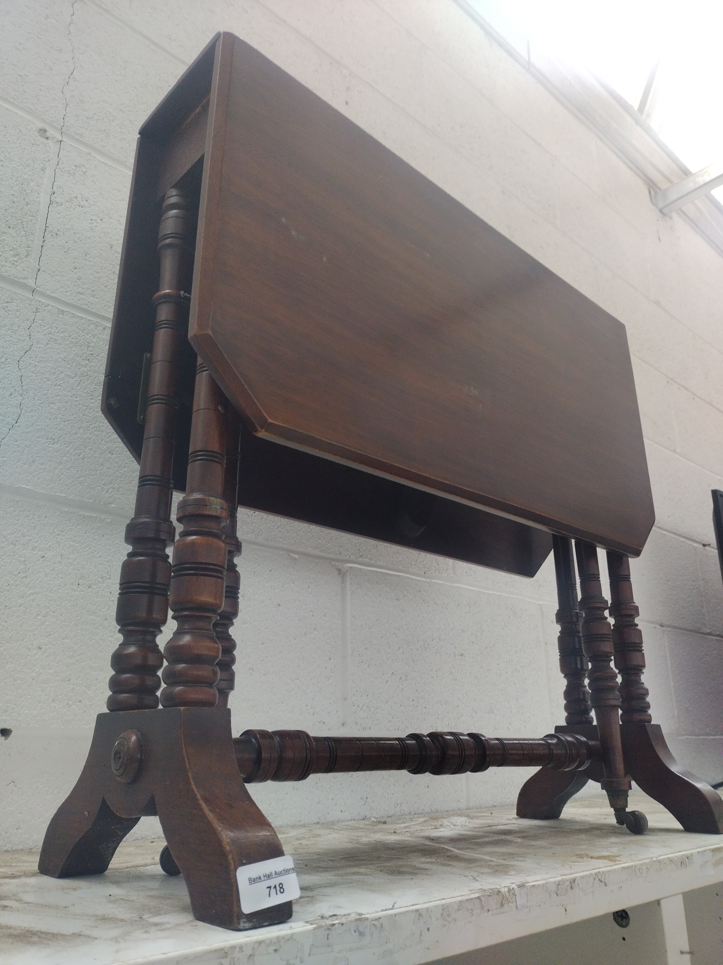 Lot 718