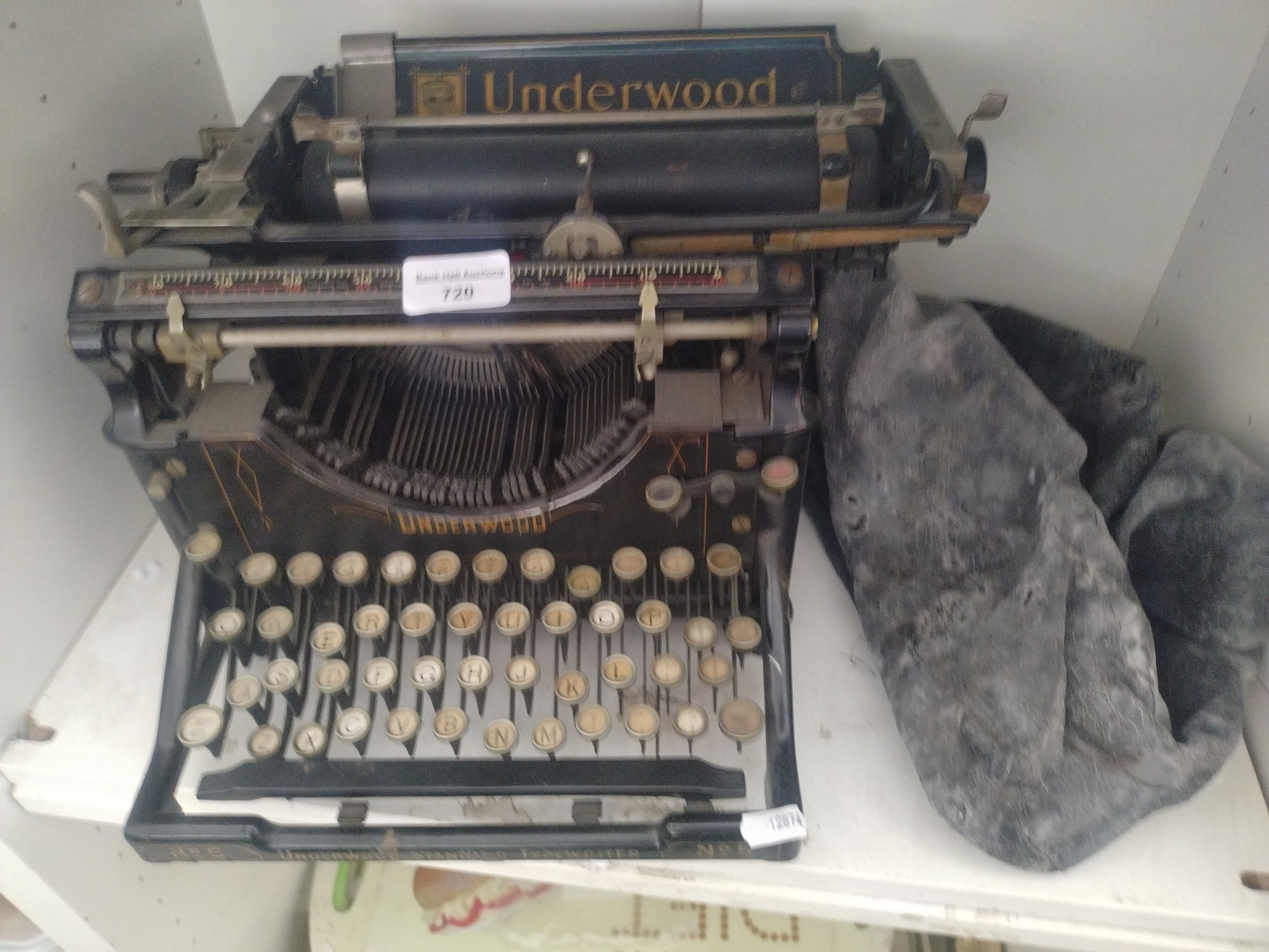 Lot 720