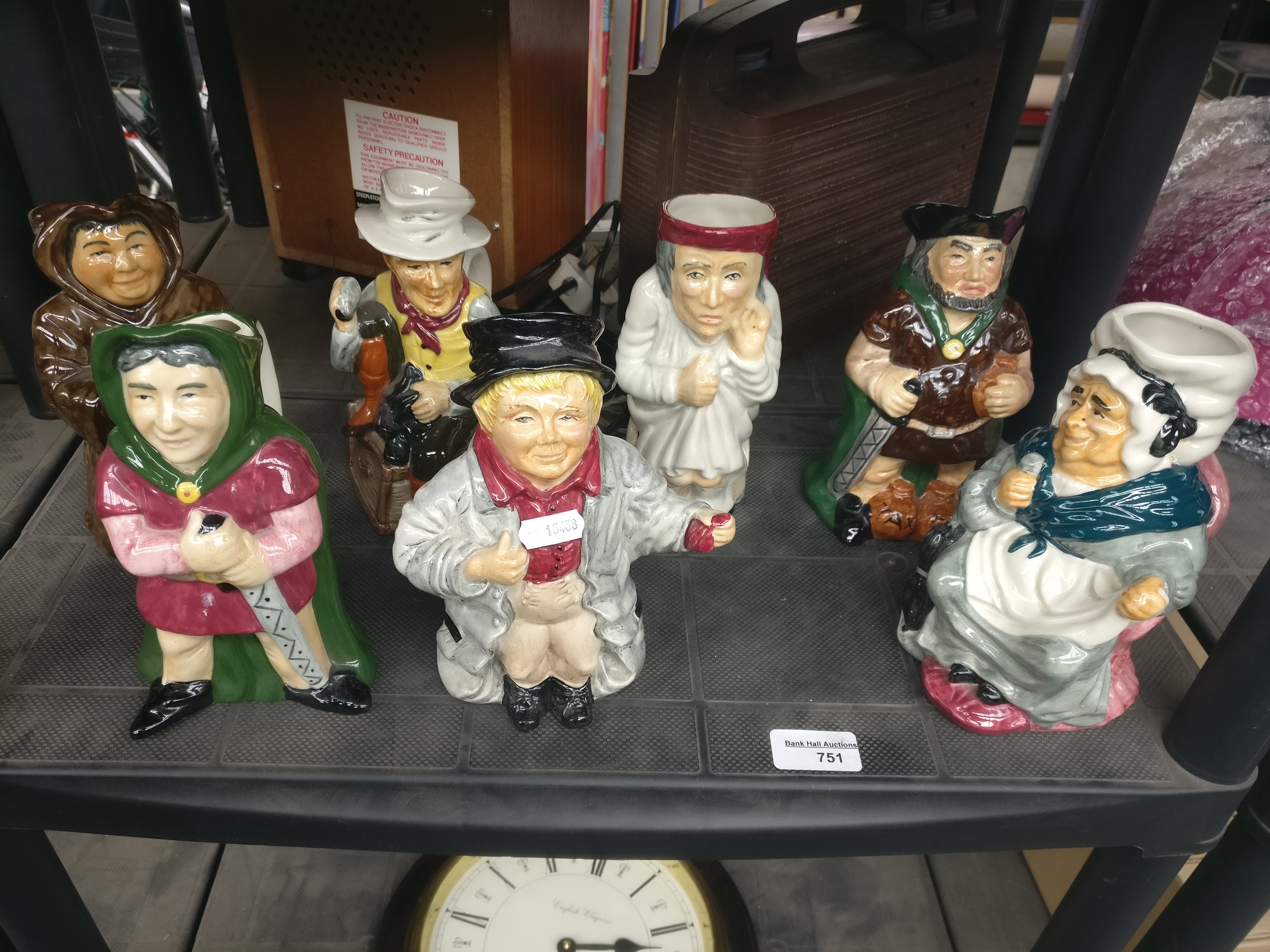Lot 751