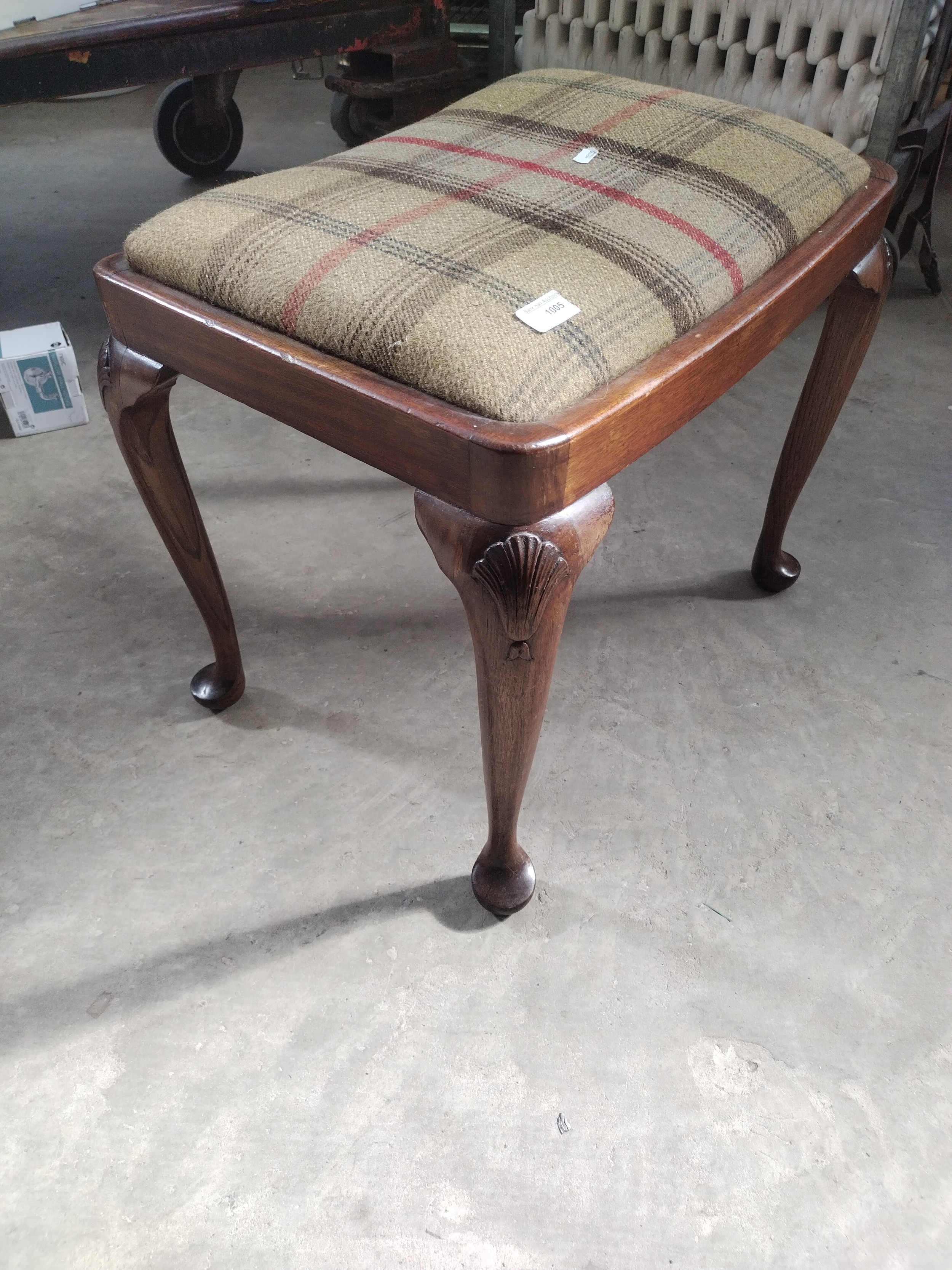 Lot 1005