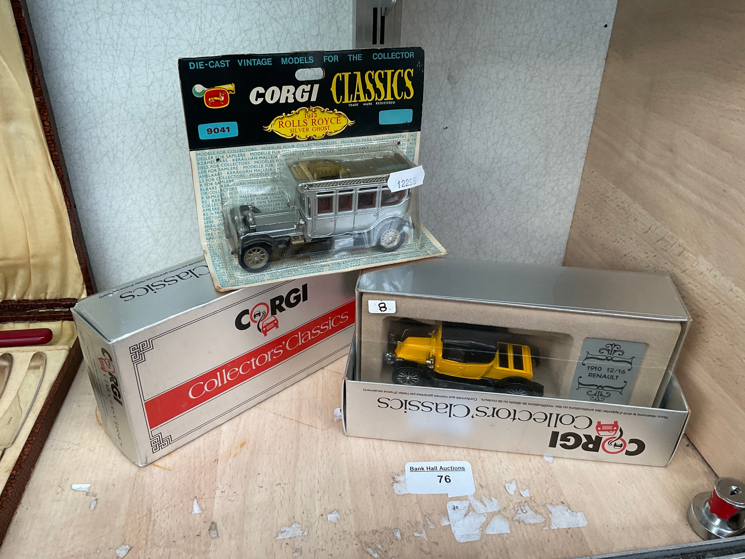 Lot 76