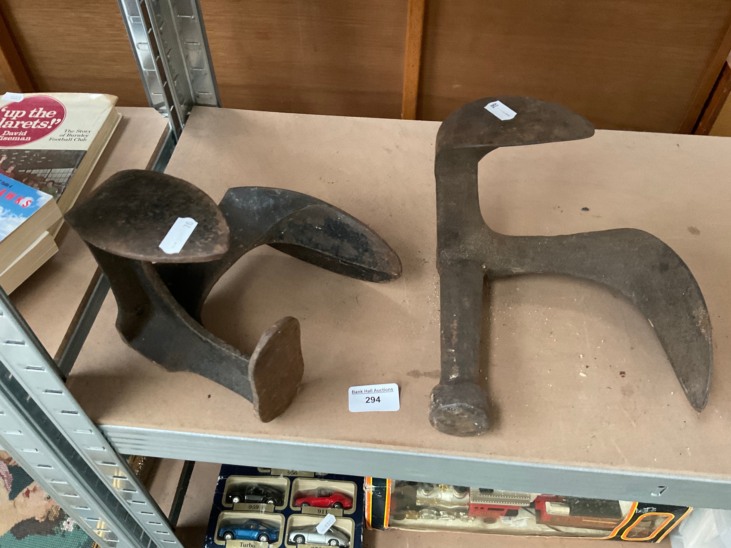 Lot 294