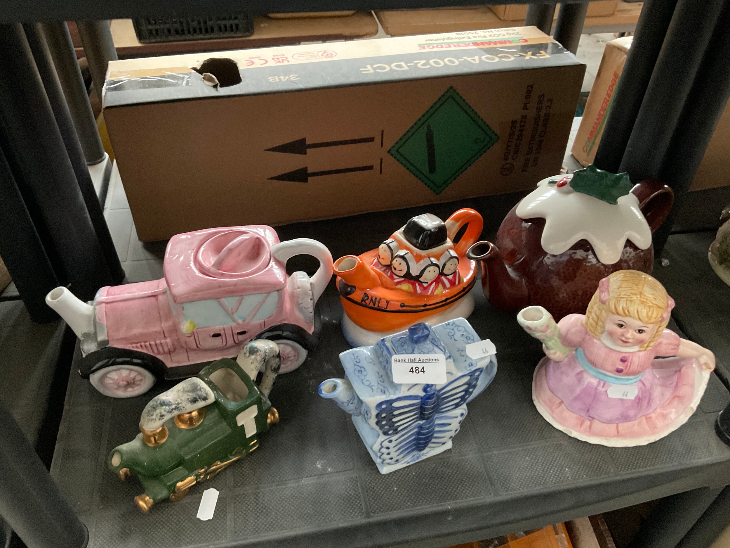 Lot 484