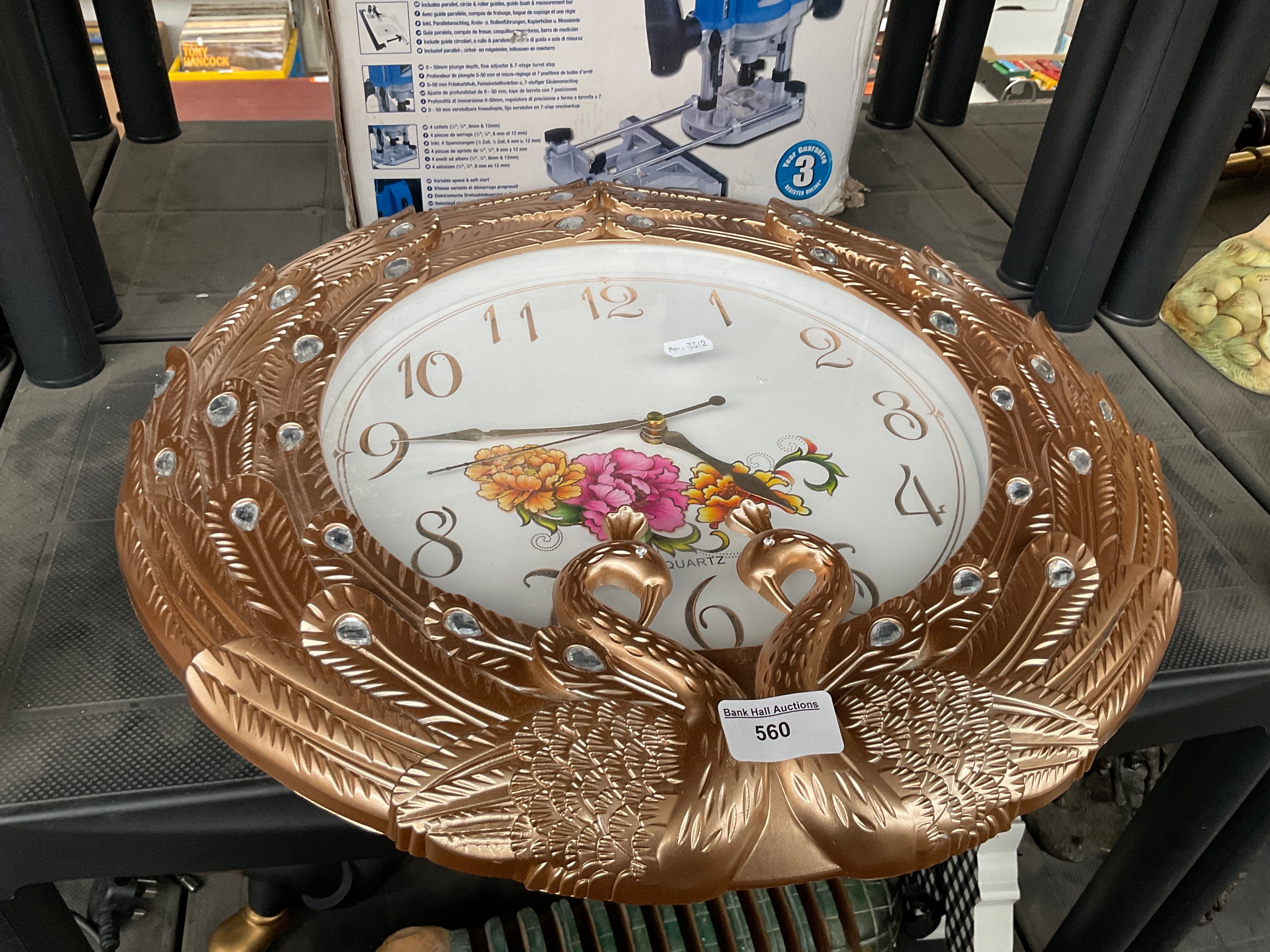 Lot 560