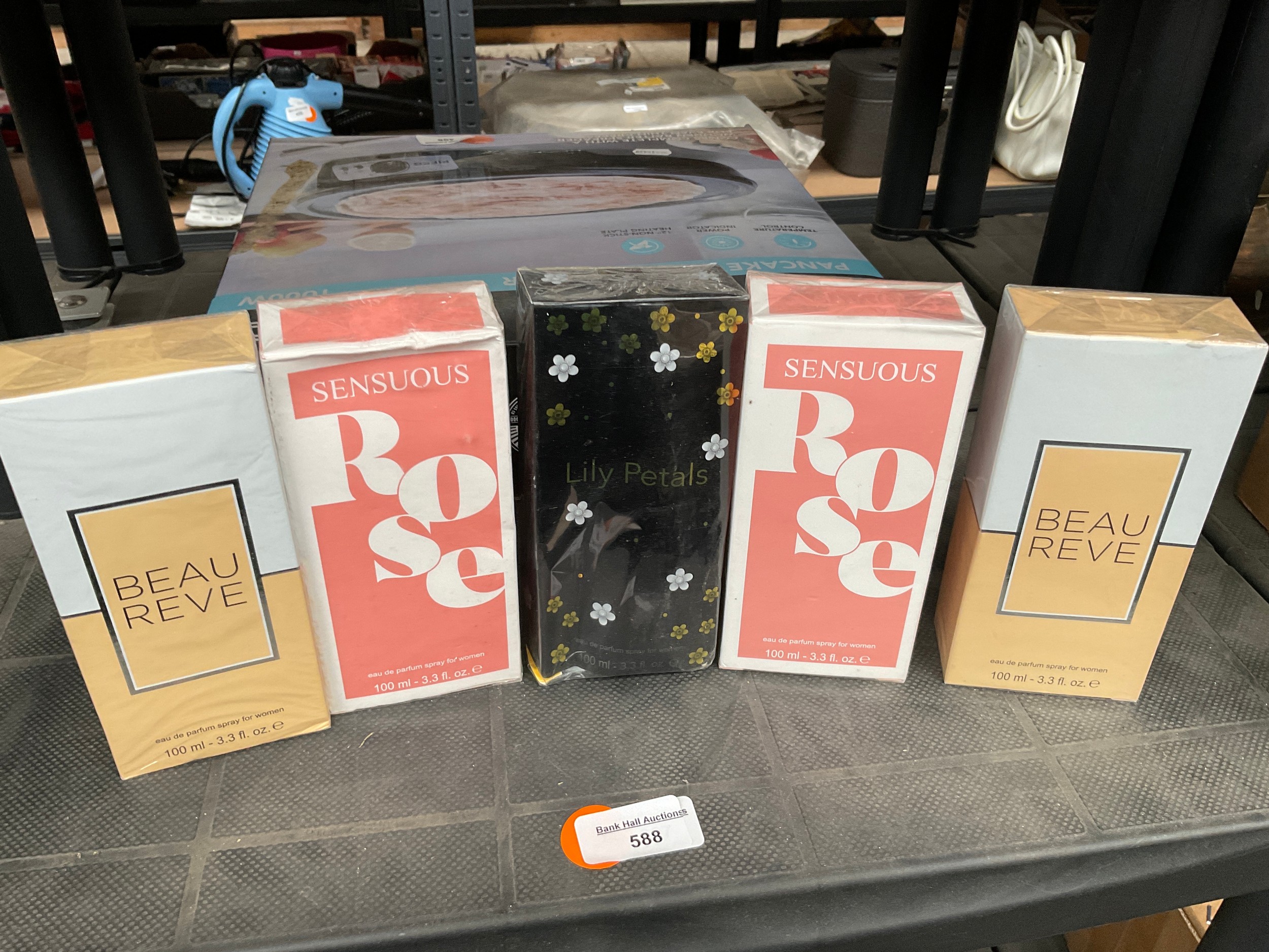 Lot 588