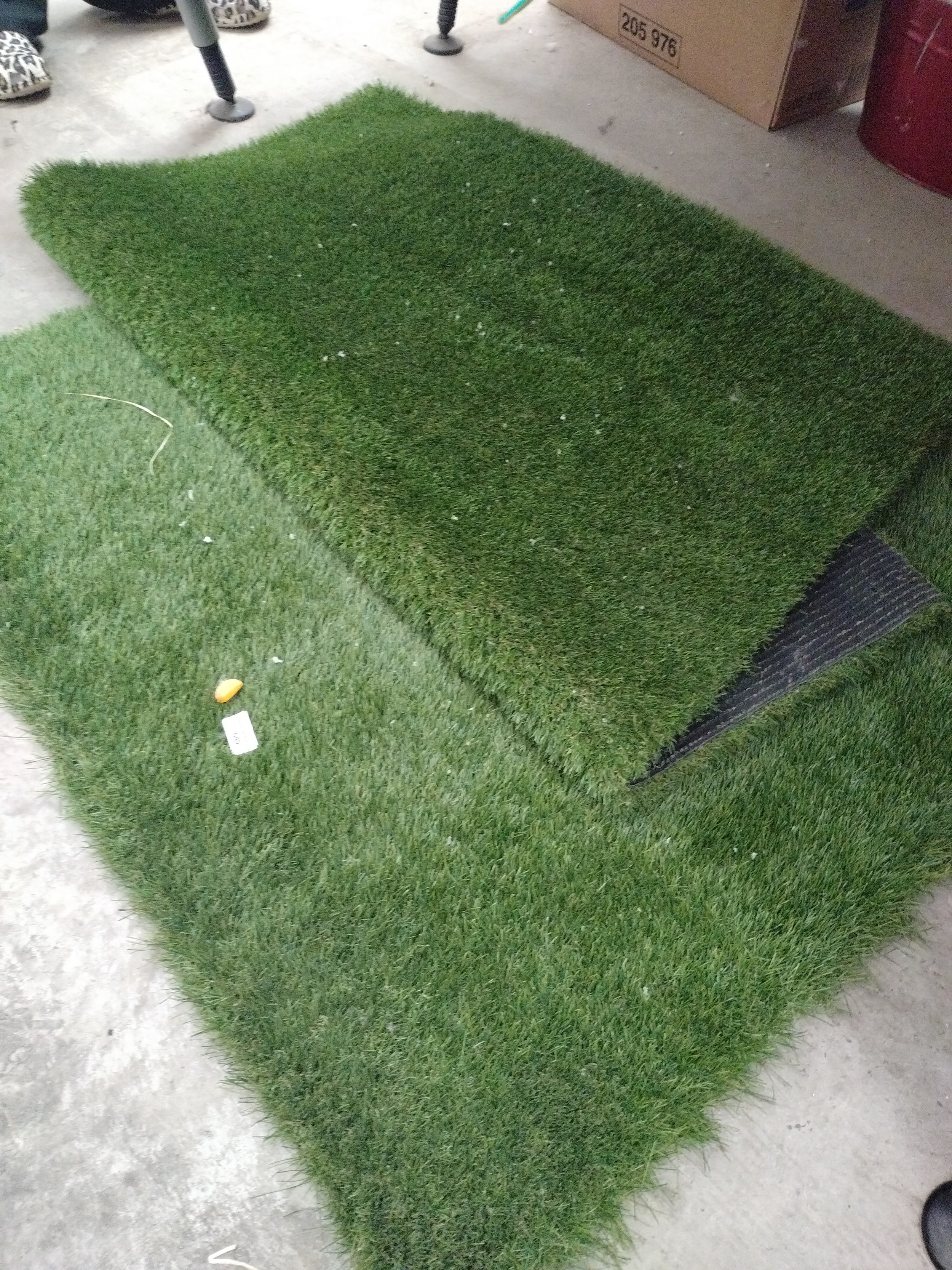 Two part rolls of artificial grass
