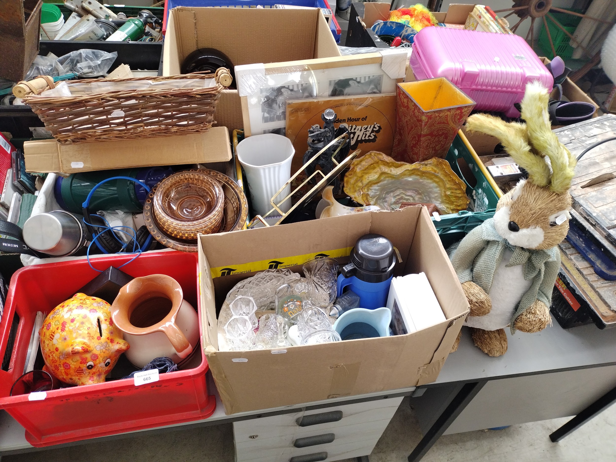 Lot inc glassware, straw bunny, flasks, piggy bank, glass light fitting, etc