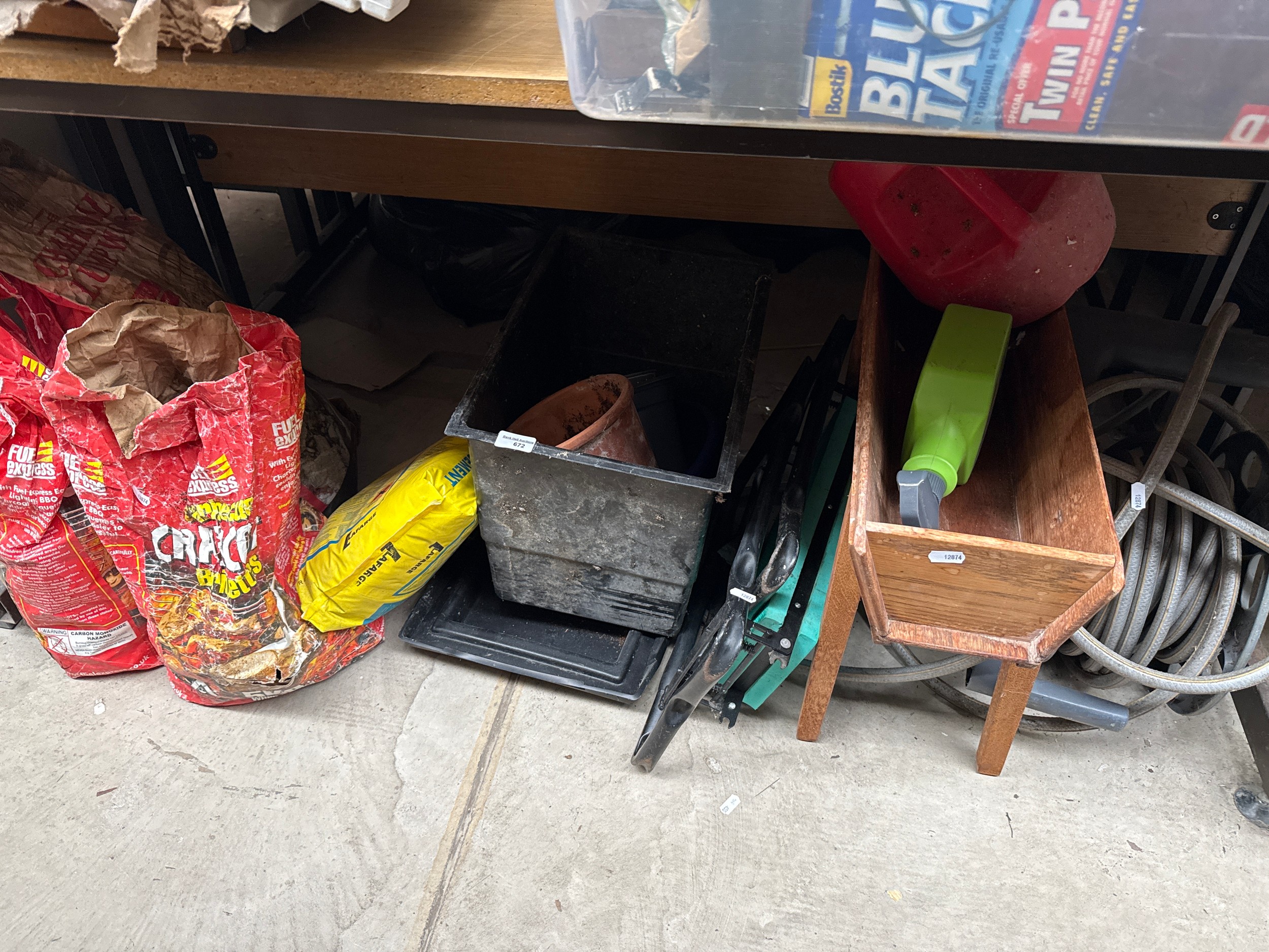 Lot inc hosepipe and reel, barbecue briquettes, plant pots, etc