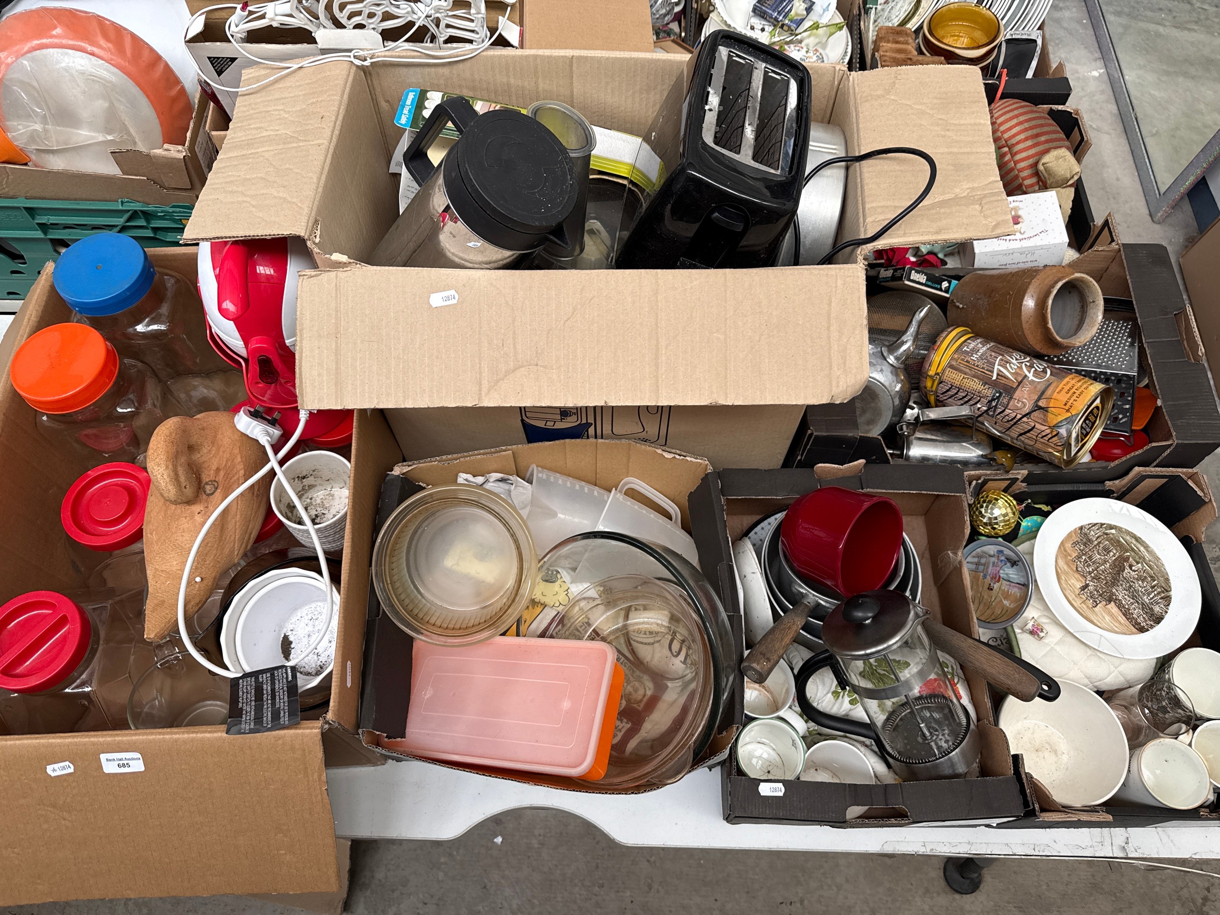 Five boxes inc kitchen items, glass jars, mugs, etc