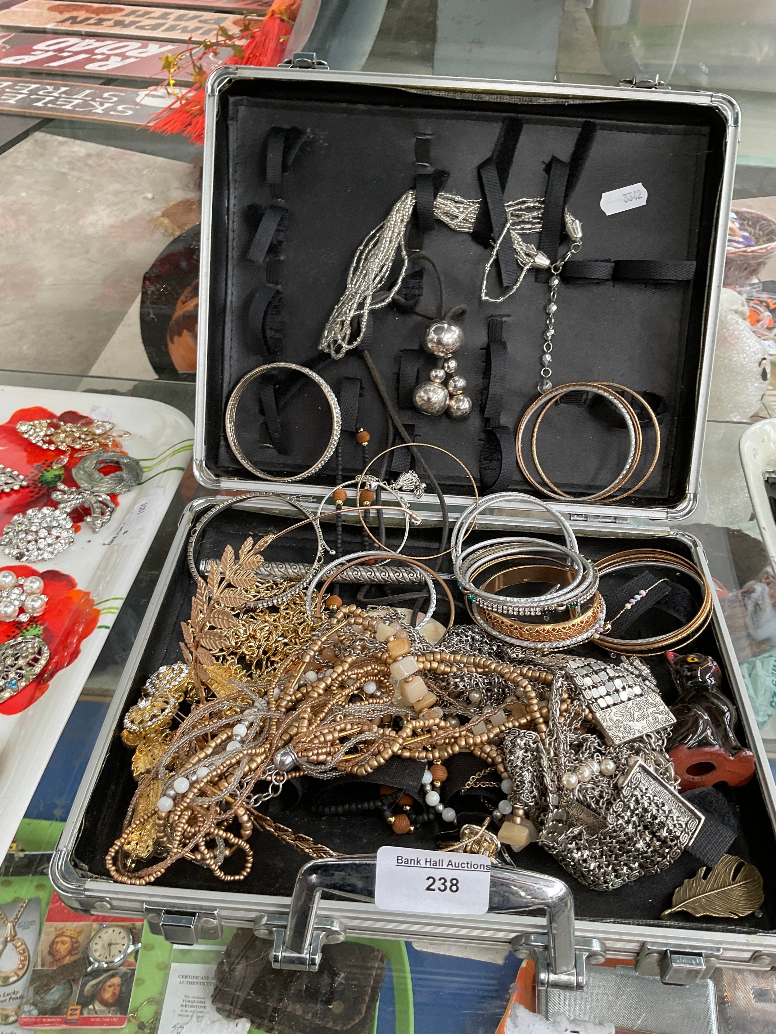 Lot 238