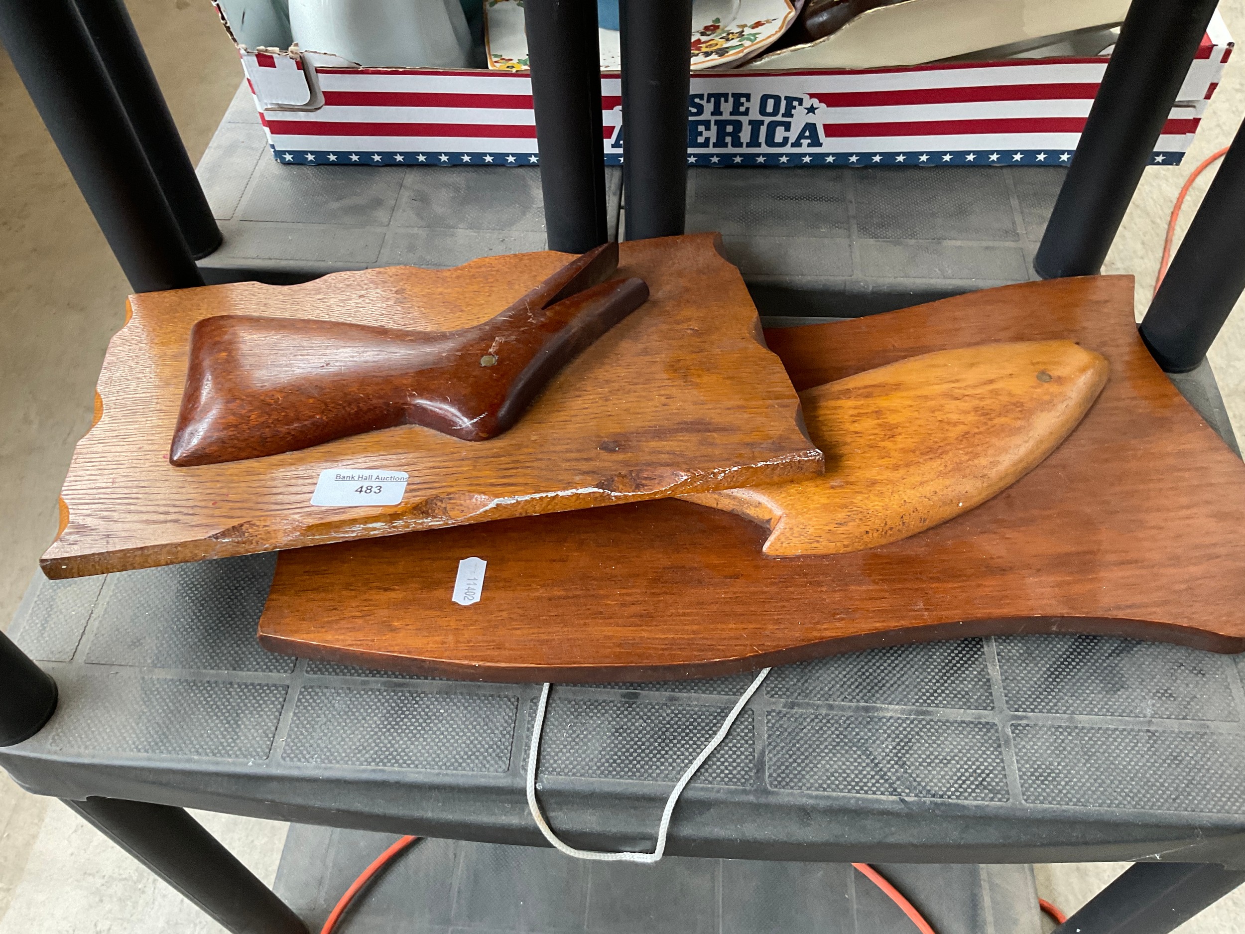 Lot 483